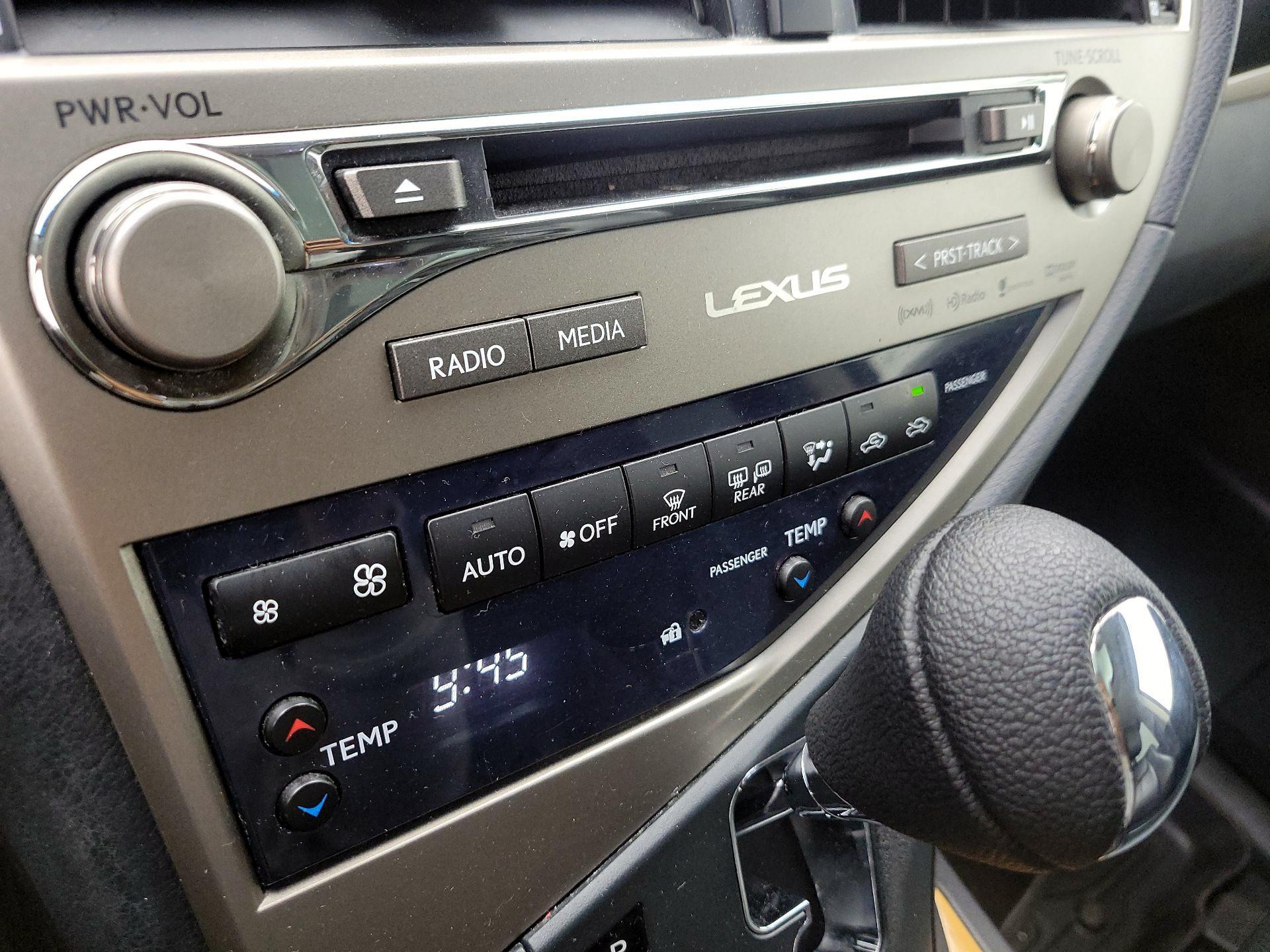 Thumbnail: 2015 Lexus RX - 17