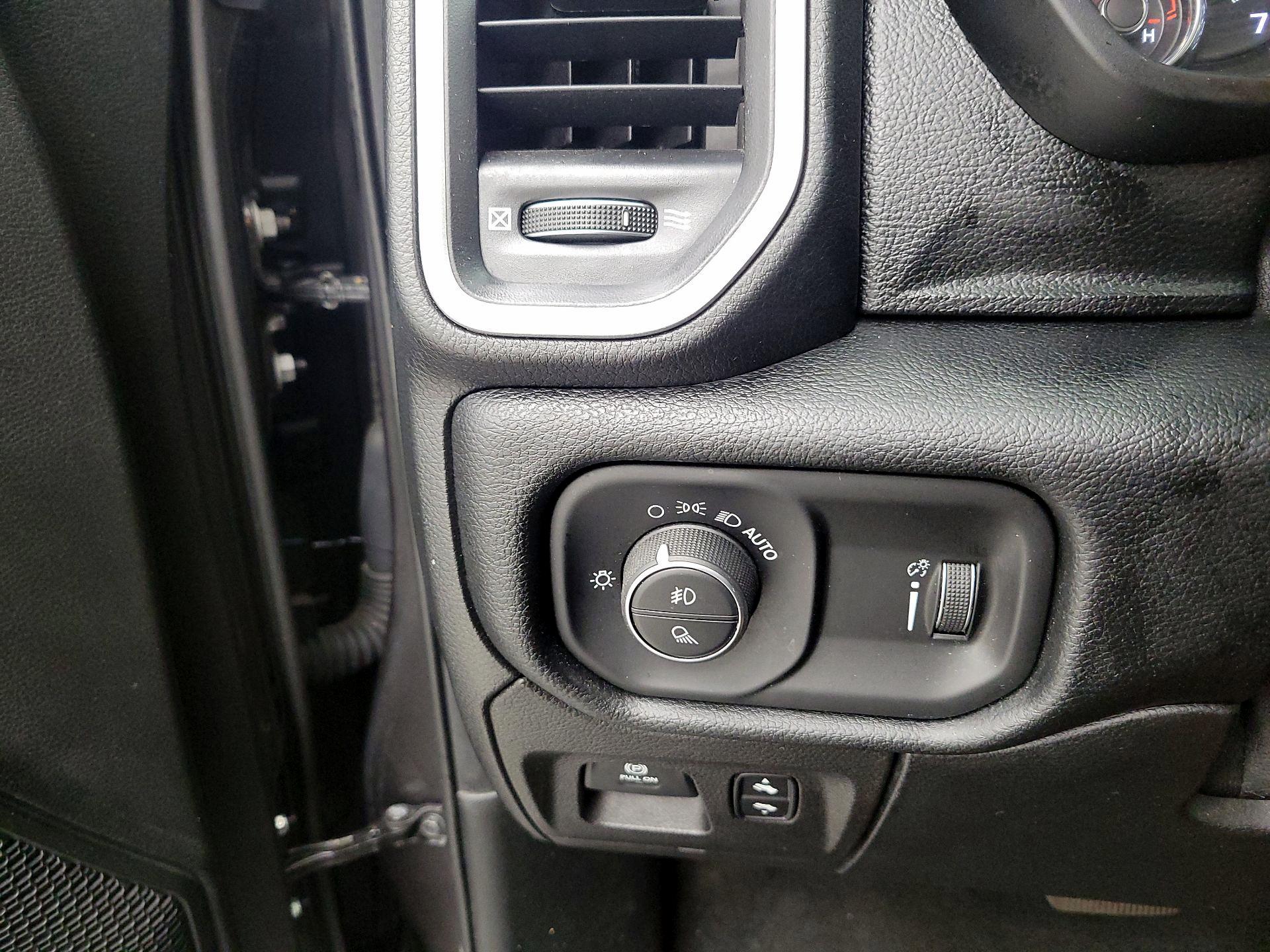 Thumbnail: 2020 RAM 1500 - 13