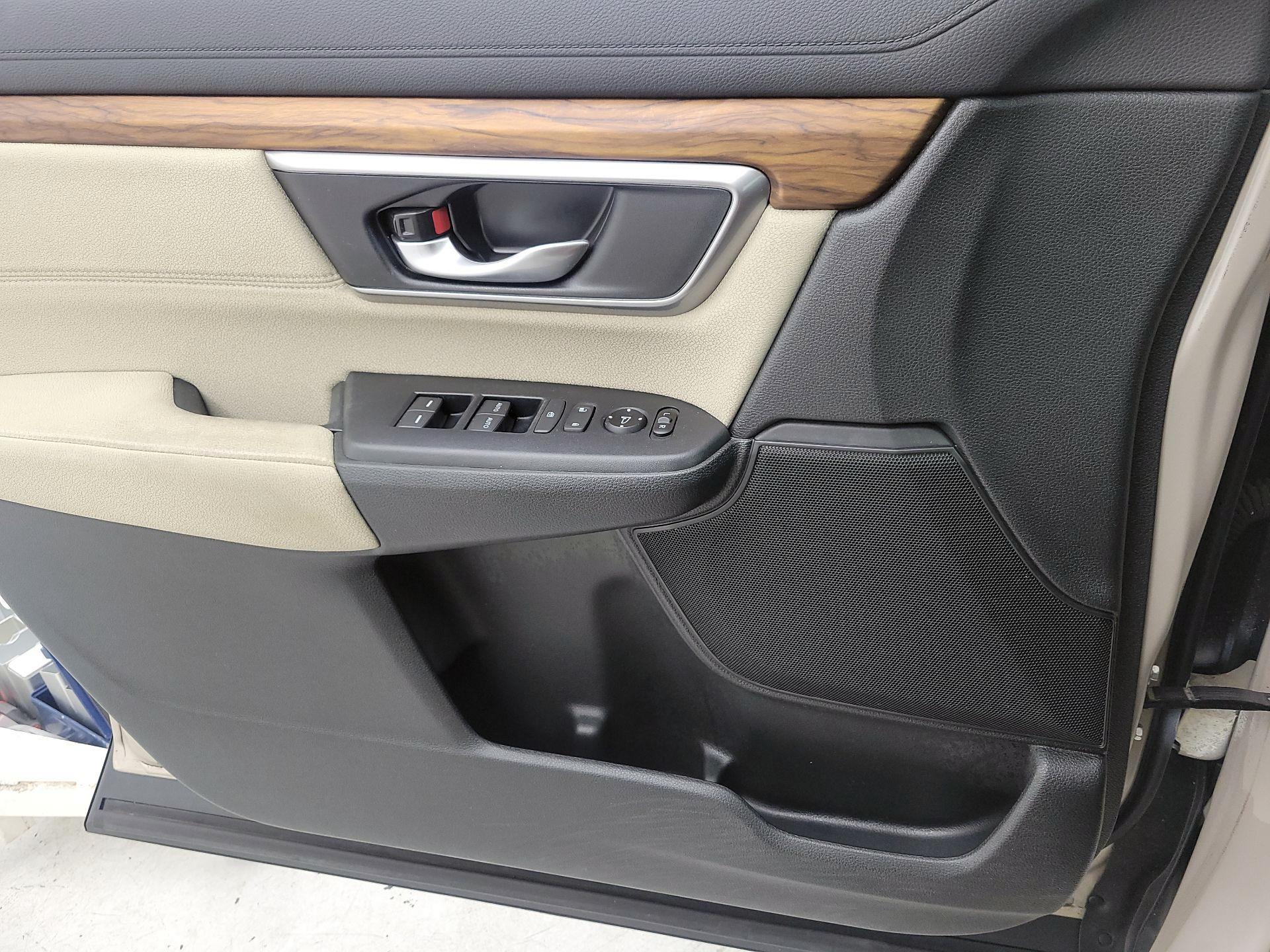 Thumbnail: 2019 Honda CR-V - 13