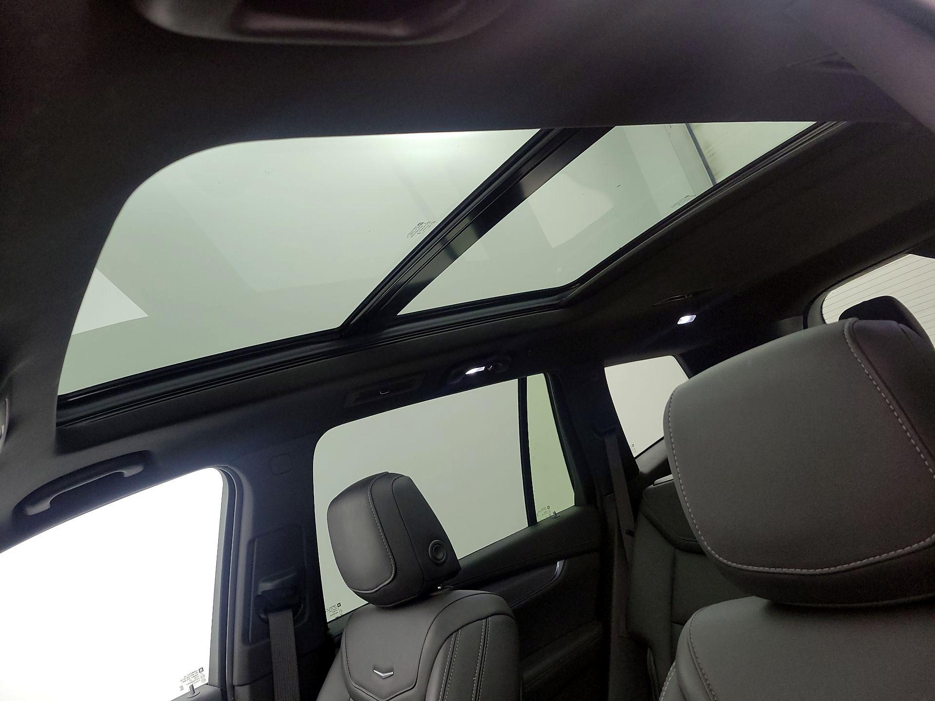 Thumbnail: 2022 Cadillac XT6 - 19