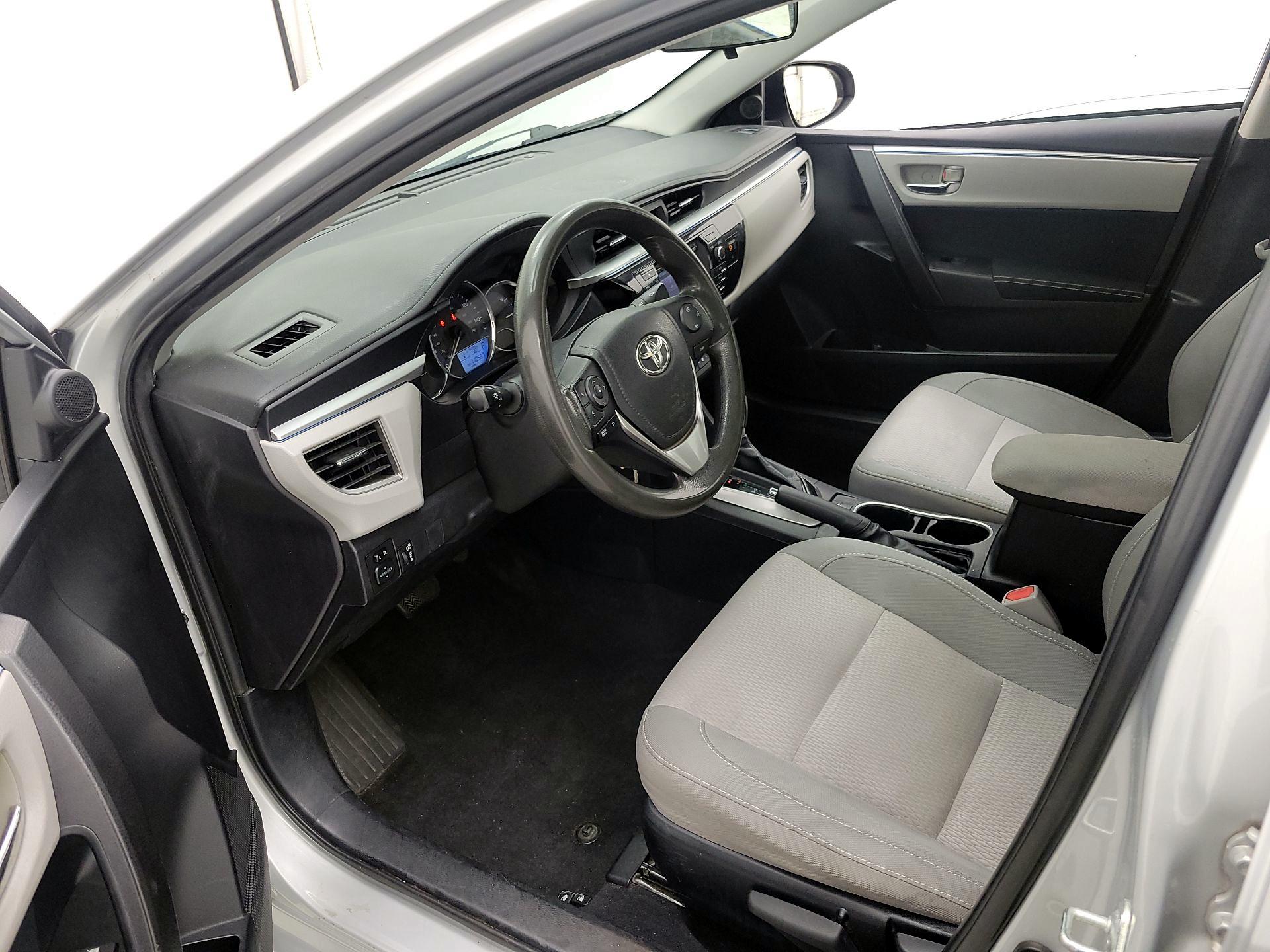 Thumbnail: 2015 Toyota Corolla - 11