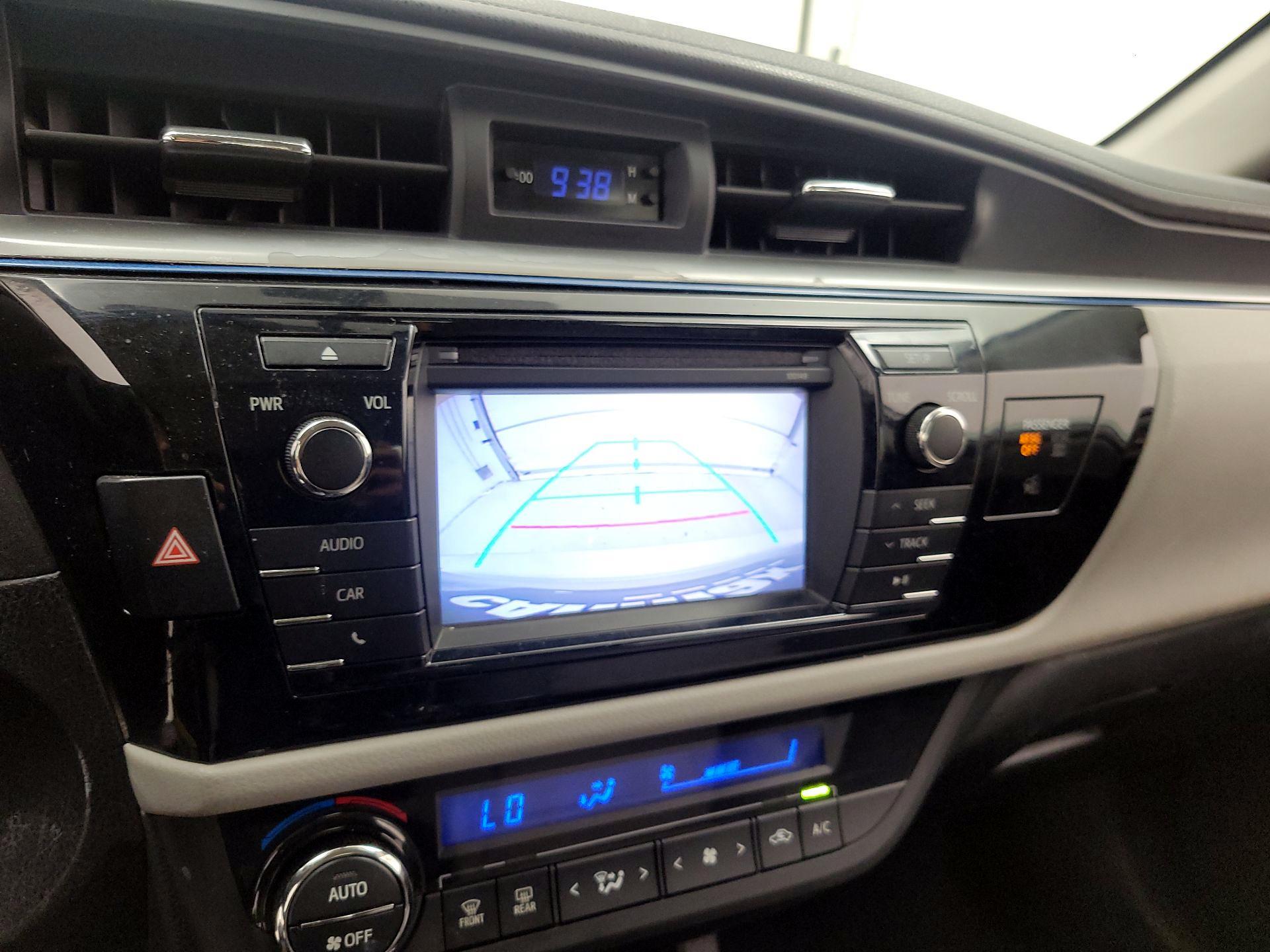 Thumbnail: 2015 Toyota Corolla - 14