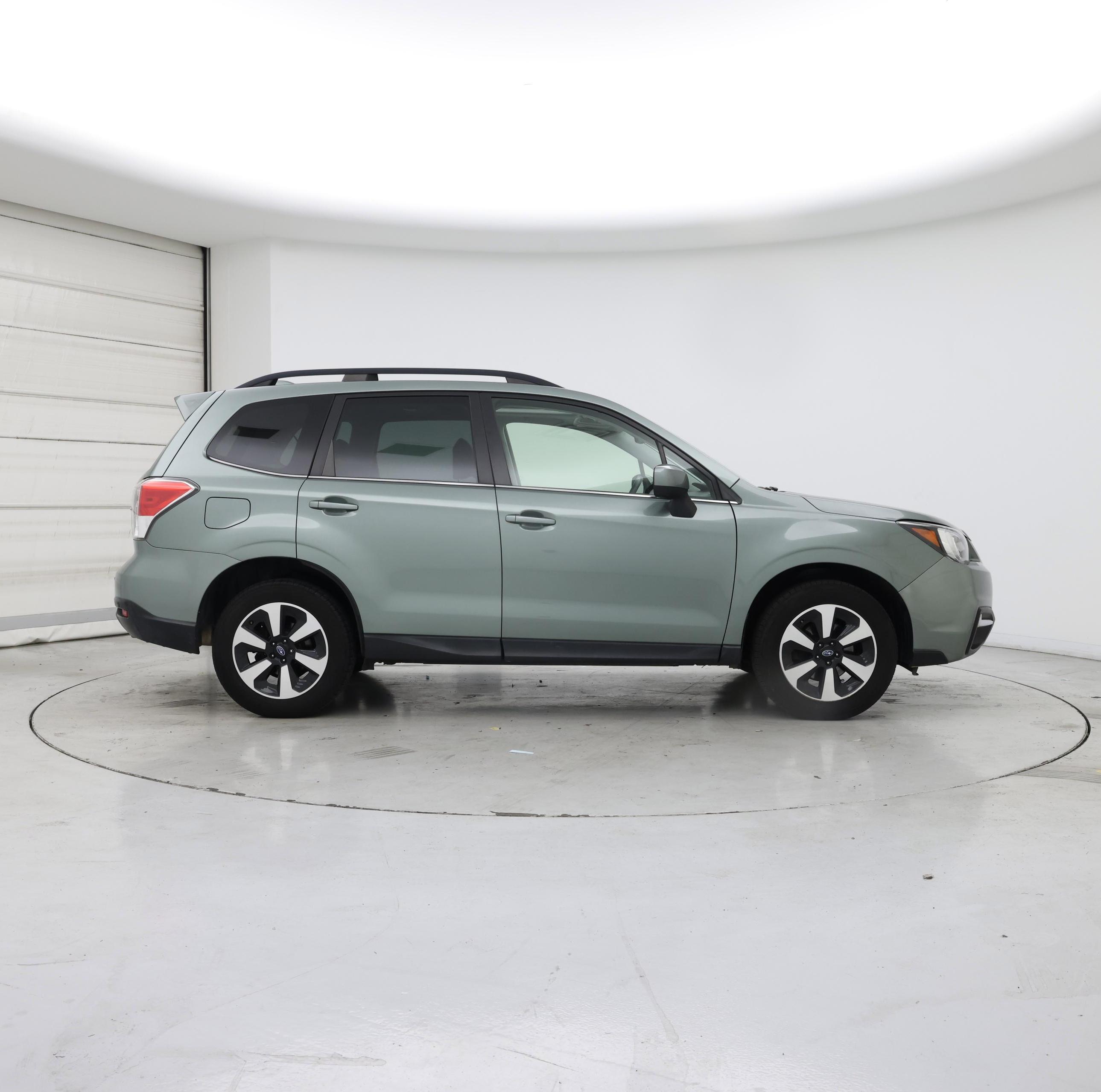 Thumbnail: 2018 Subaru Forester - 7