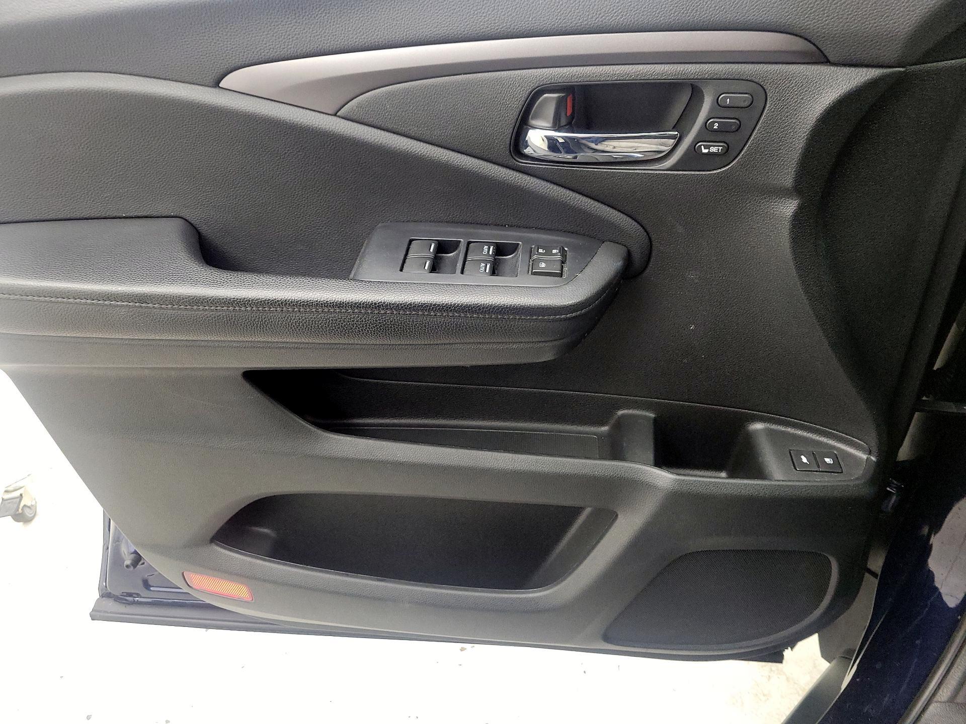 Thumbnail: 2021 Honda Passport - 12