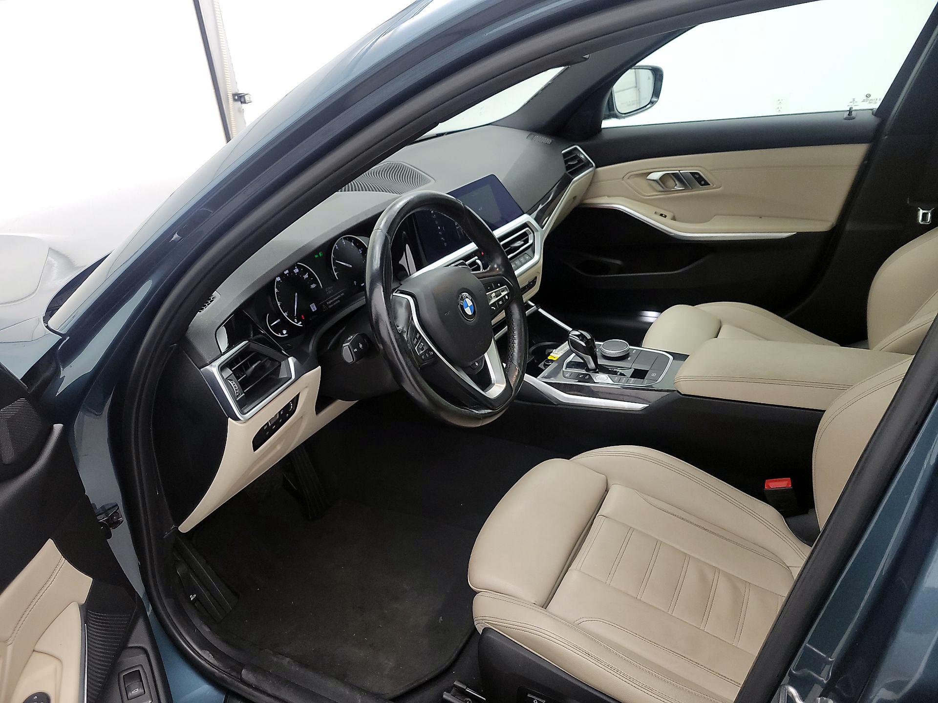 Thumbnail: 2020 BMW 3 Series - 11