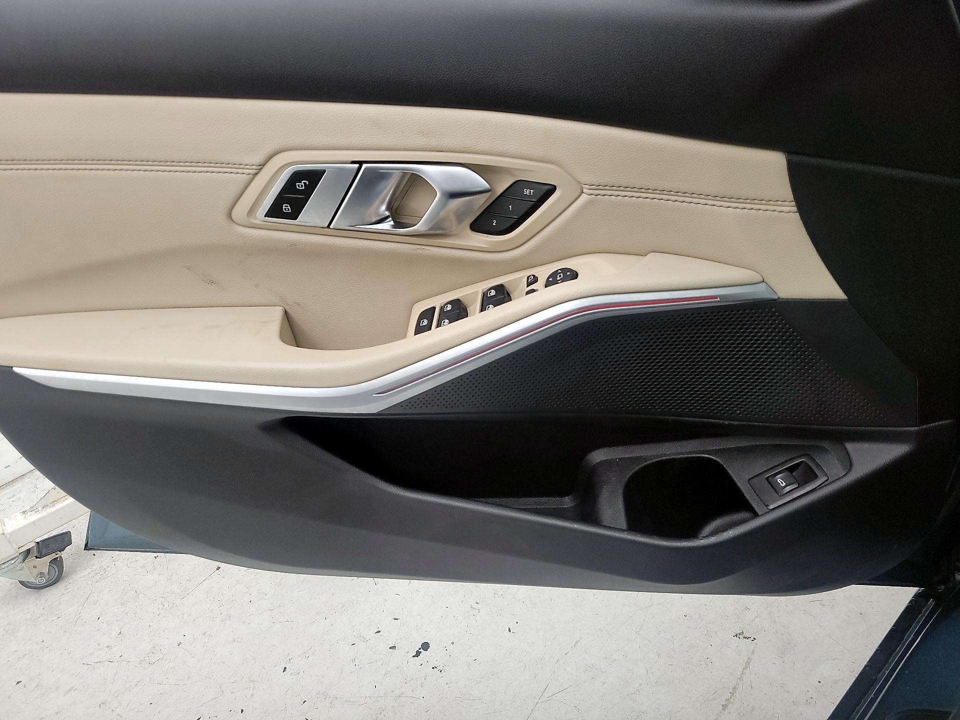 Thumbnail: 2020 BMW 3 Series - 12