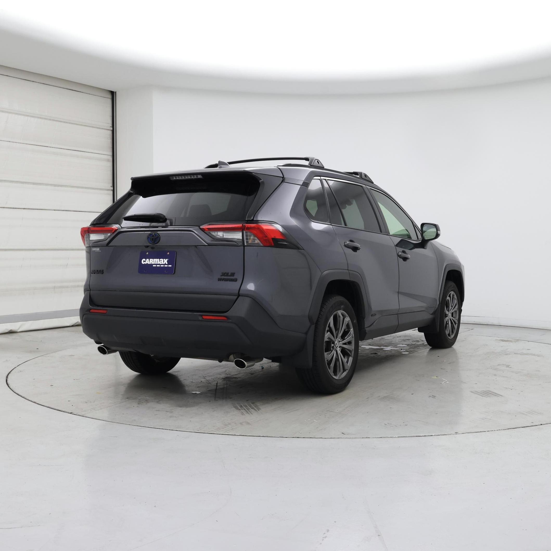 Thumbnail: 2022 Toyota RAV4 - 8