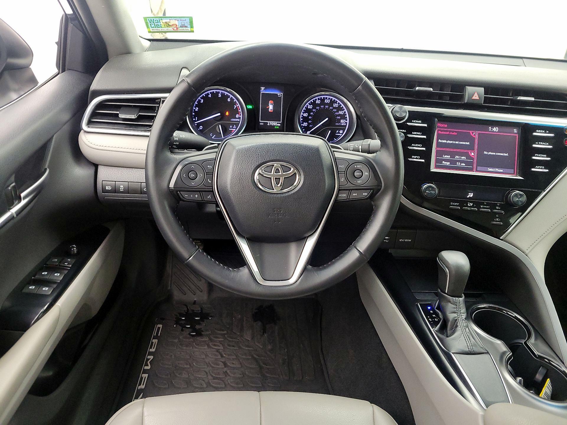 Thumbnail: 2018 Toyota Camry - 10
