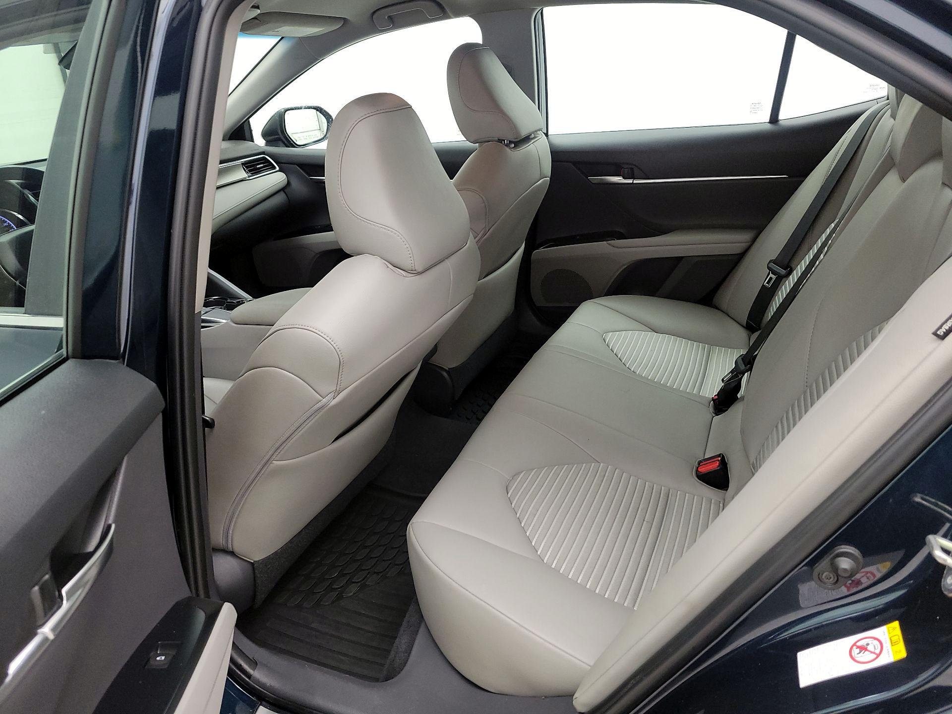 Thumbnail: 2018 Toyota Camry - 19