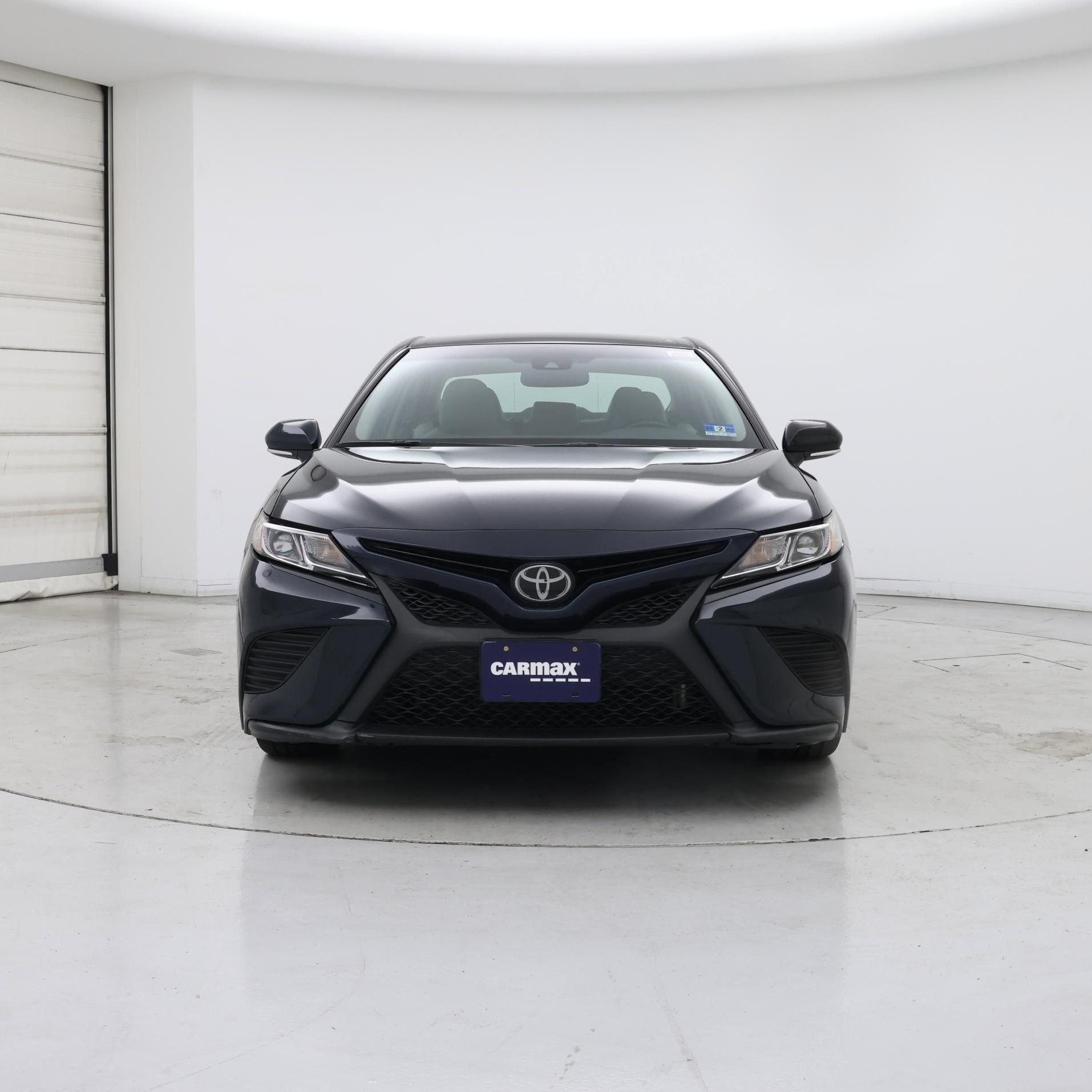 Thumbnail: 2018 Toyota Camry - 5