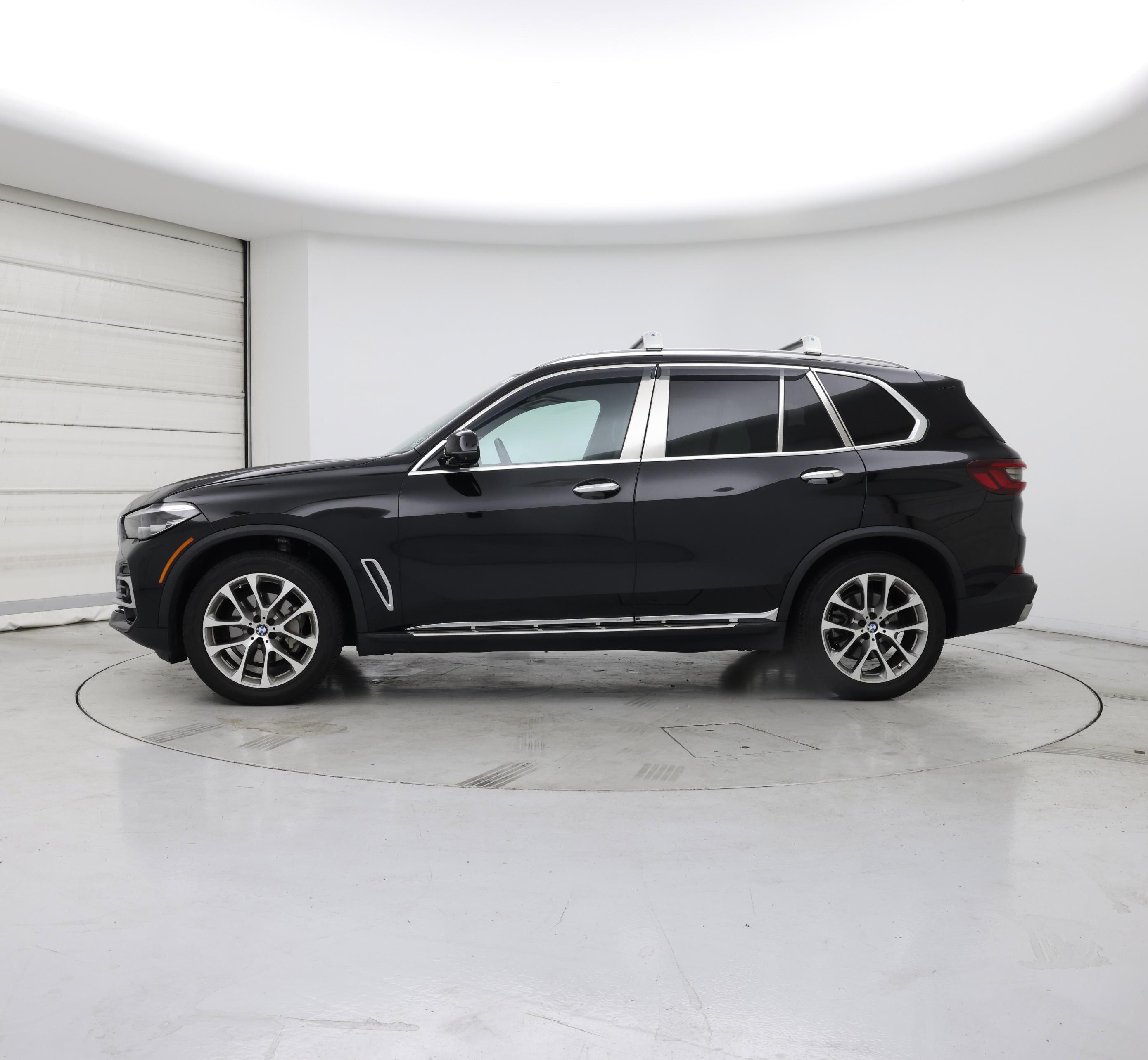 Thumbnail: 2023 BMW X5 - 3