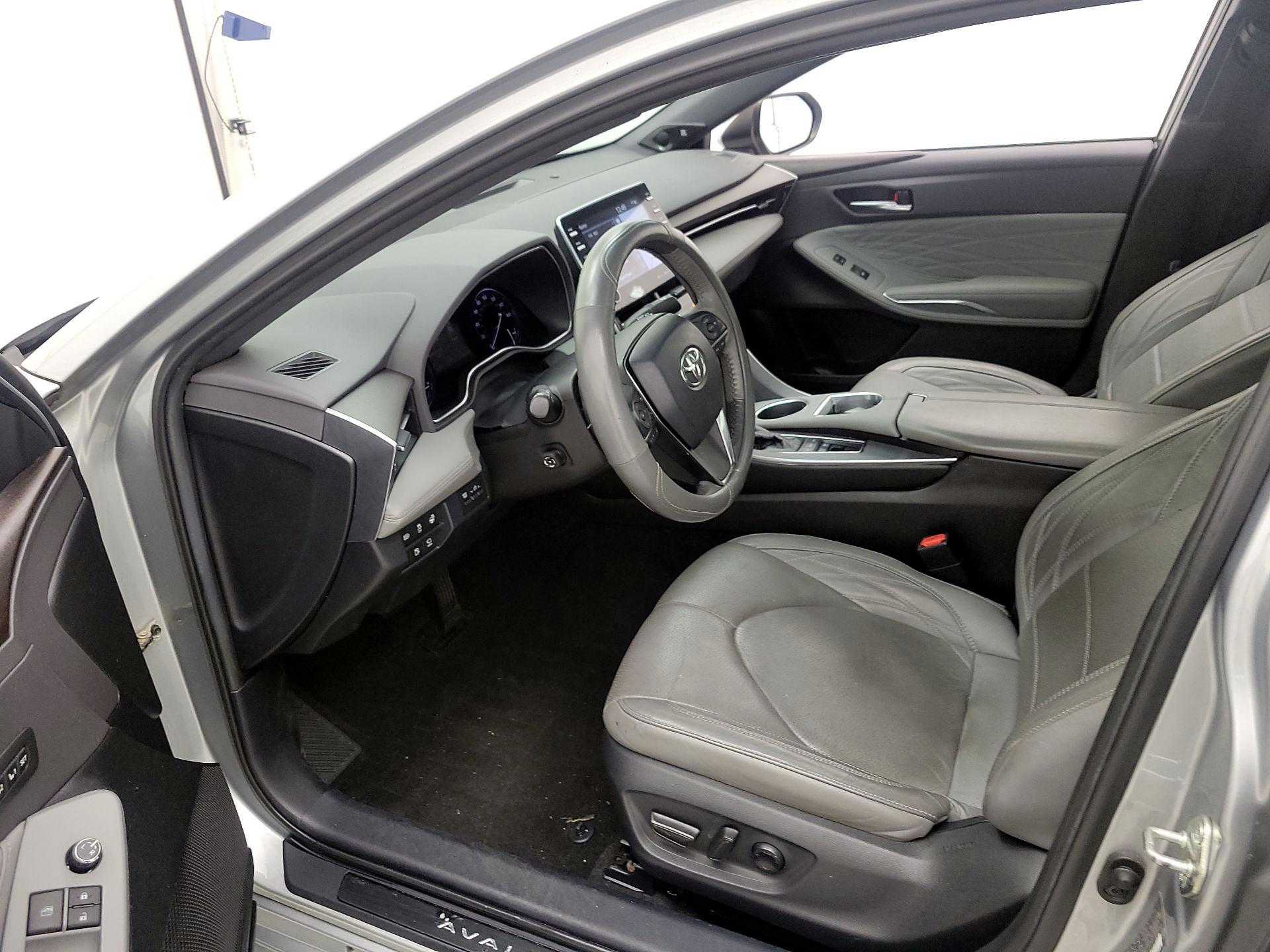 Thumbnail: 2021 Toyota Avalon - 11