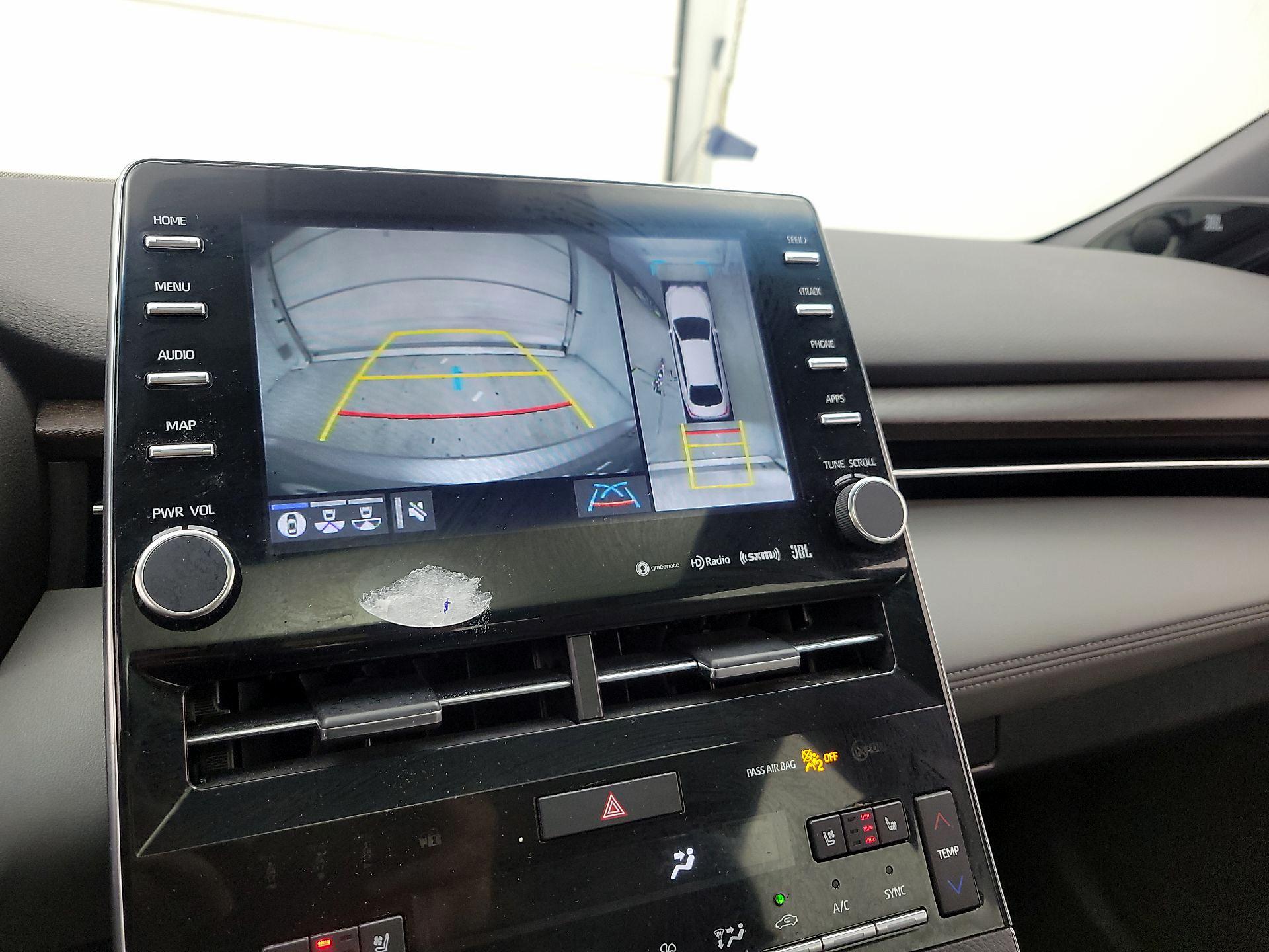 Thumbnail: 2021 Toyota Avalon - 14