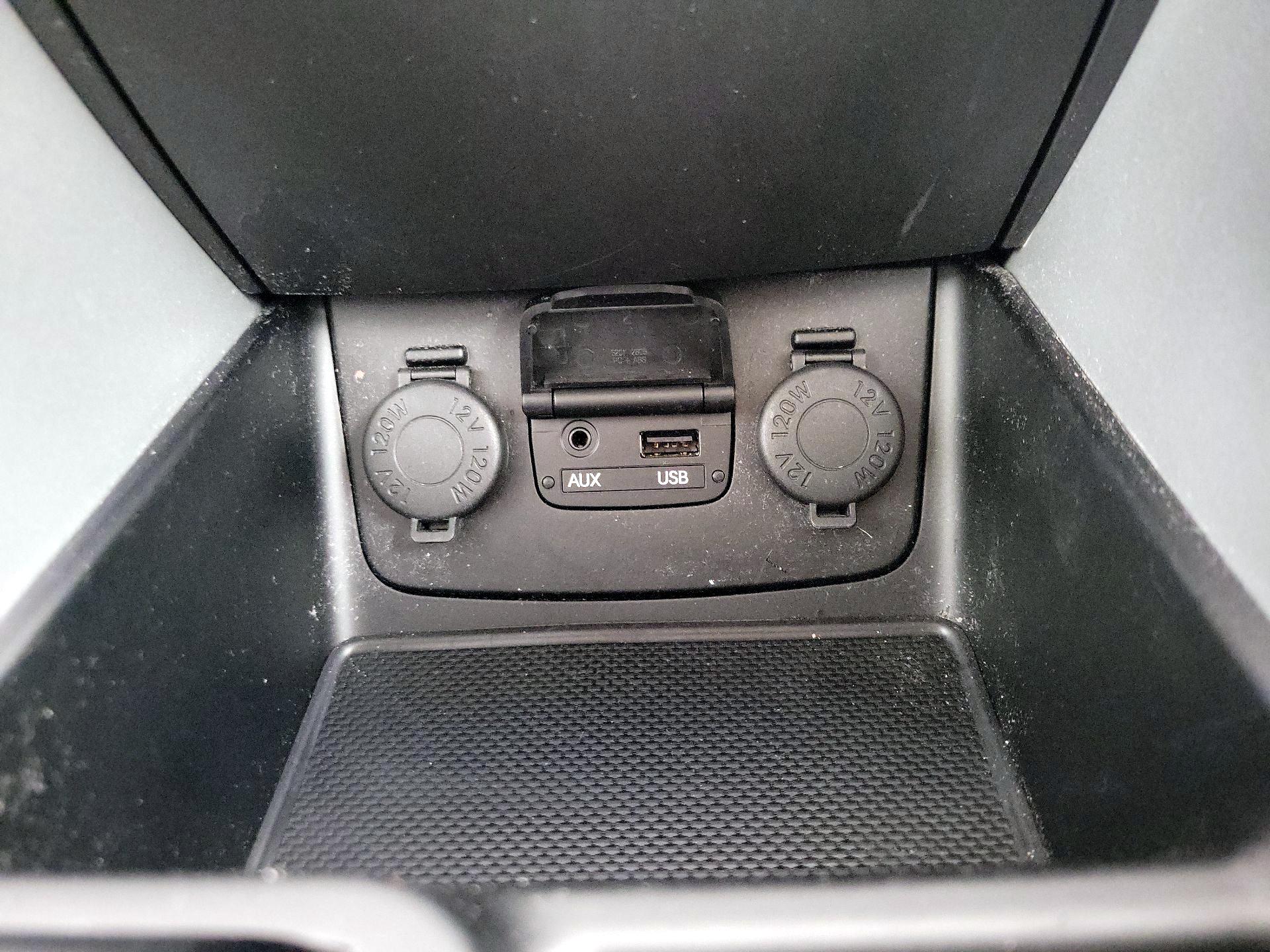 Thumbnail: 2014 Hyundai Sonata - 17