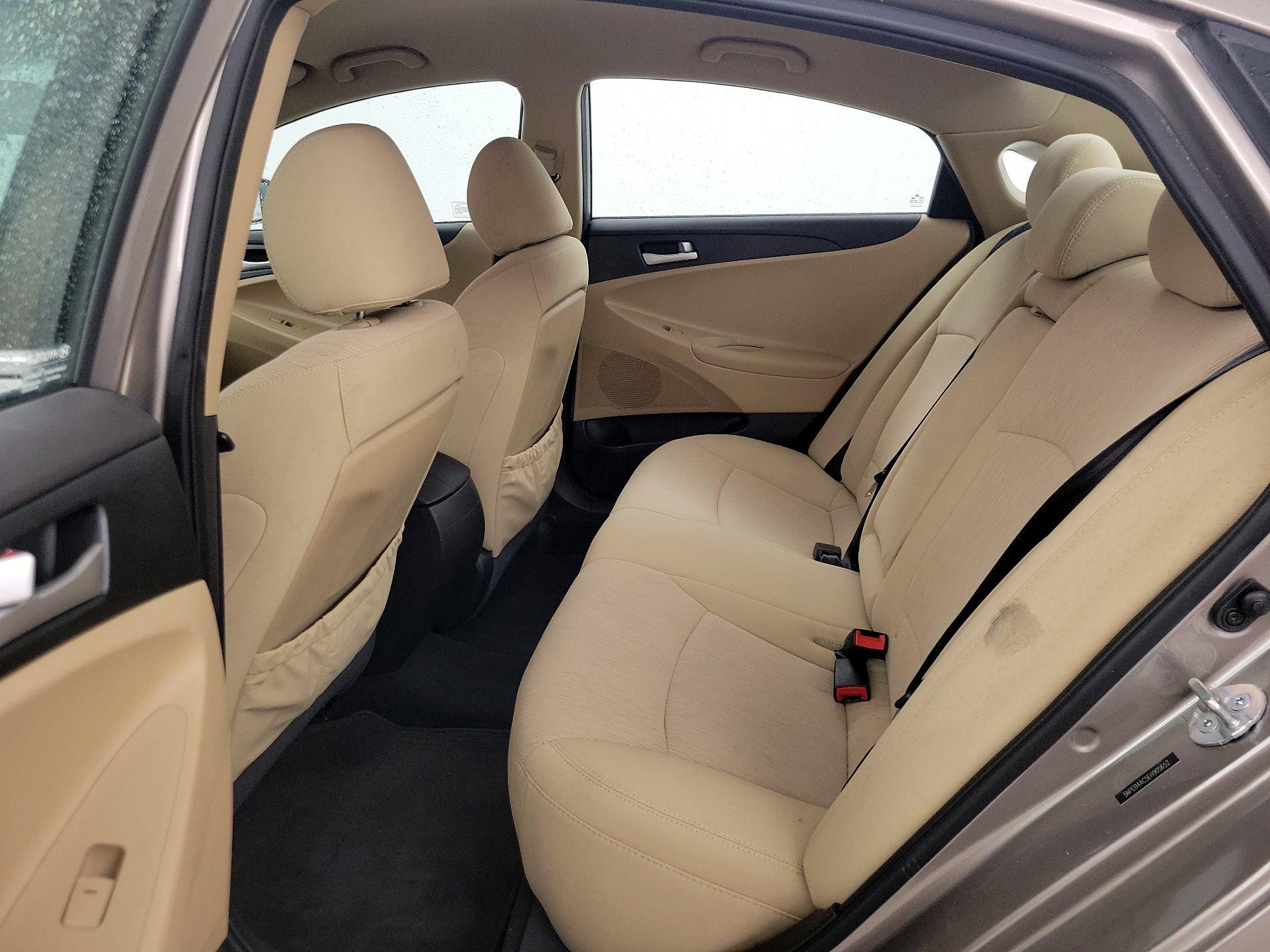 Thumbnail: 2014 Hyundai Sonata - 18