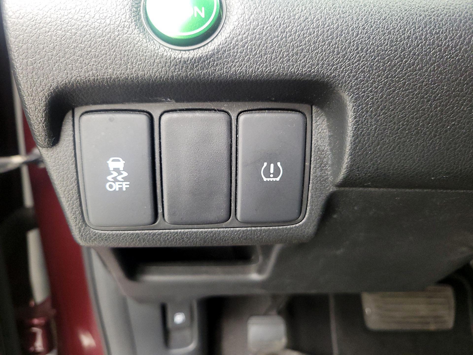 Thumbnail: 2015 Honda CR-V - 13