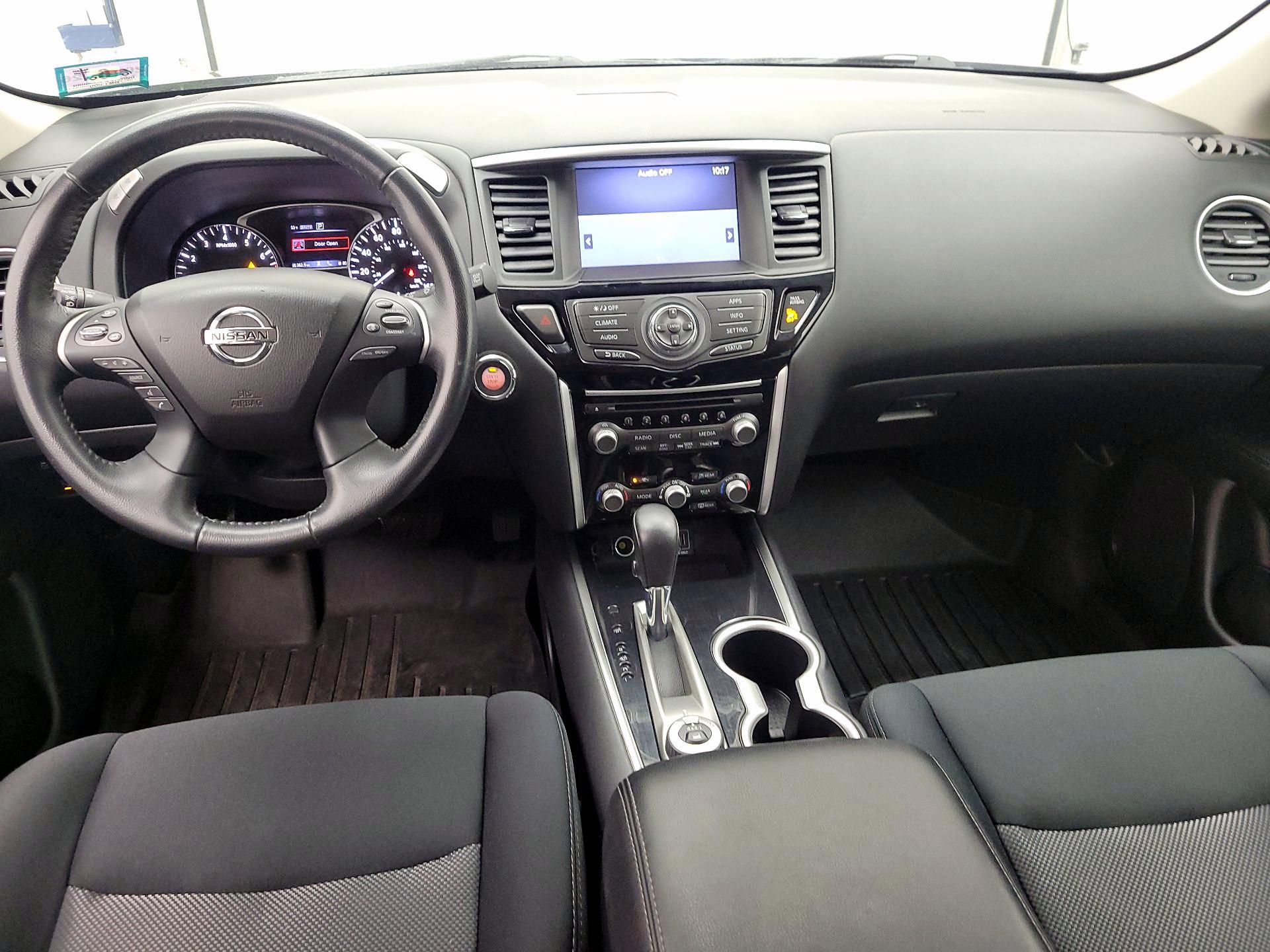 Thumbnail: 2019 Nissan Pathfinder - 9