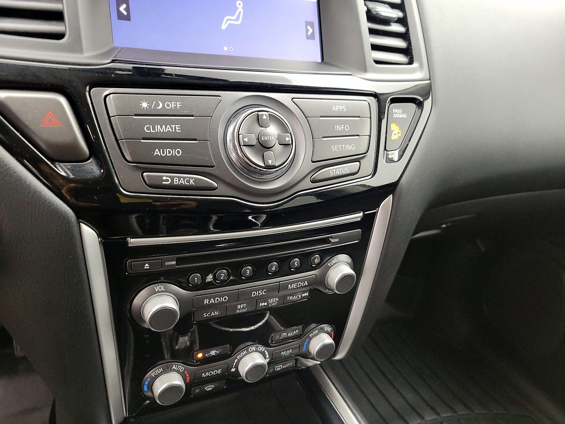 Thumbnail: 2019 Nissan Pathfinder - 16