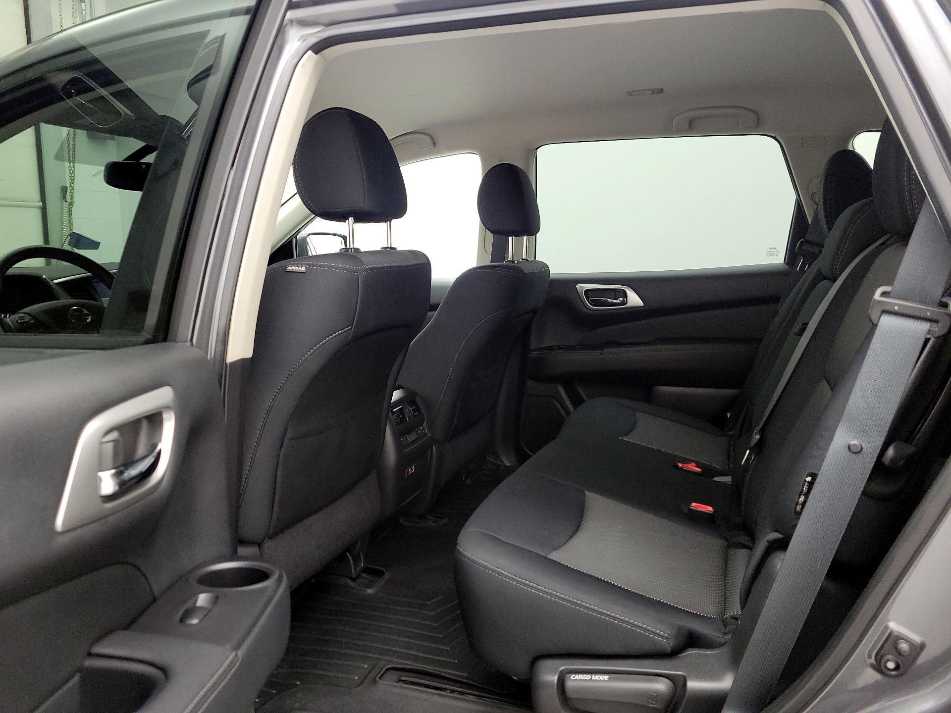 Thumbnail: 2019 Nissan Pathfinder - 19