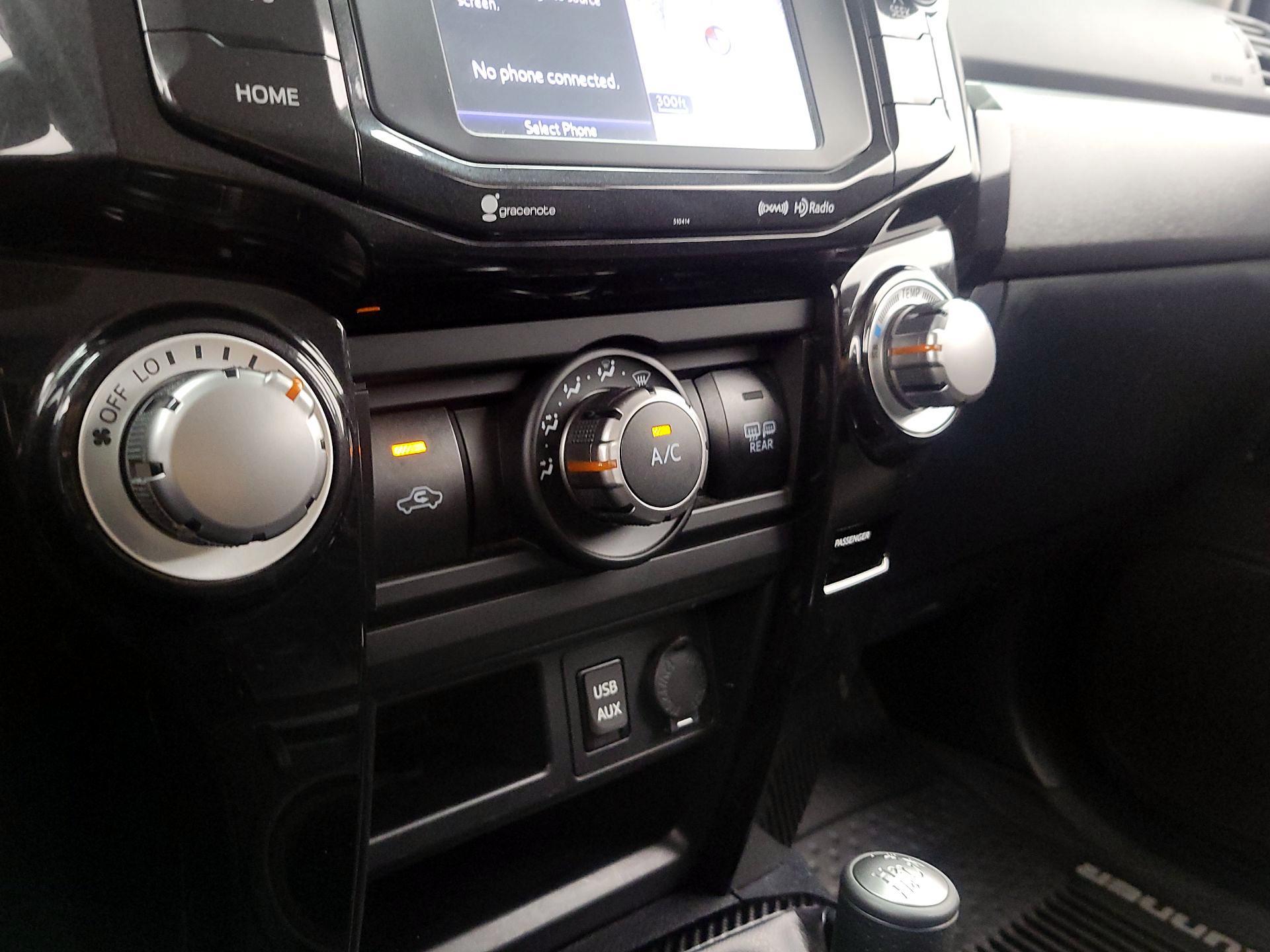 Thumbnail: 2019 Toyota 4Runner - 17