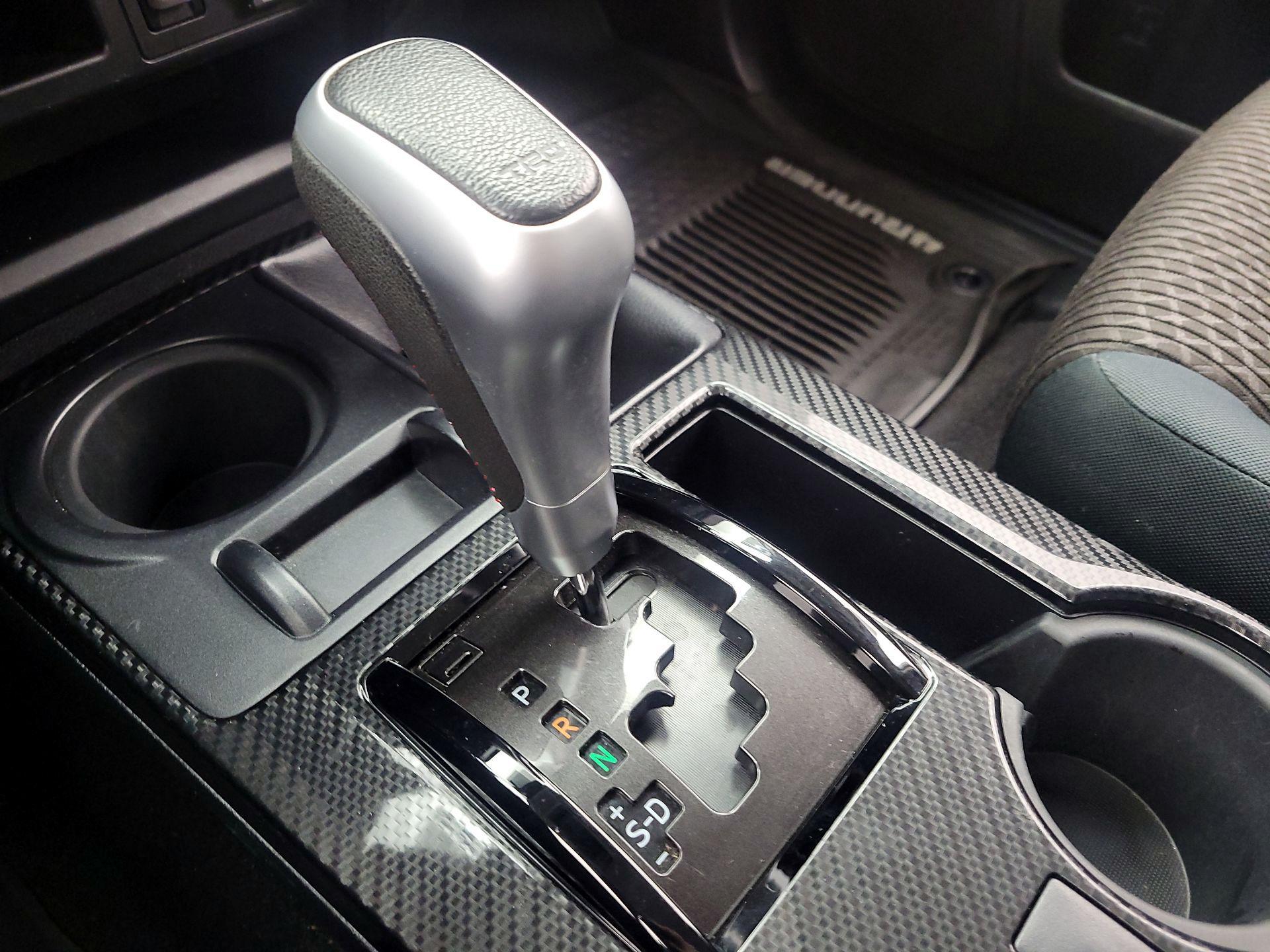 Thumbnail: 2019 Toyota 4Runner - 18