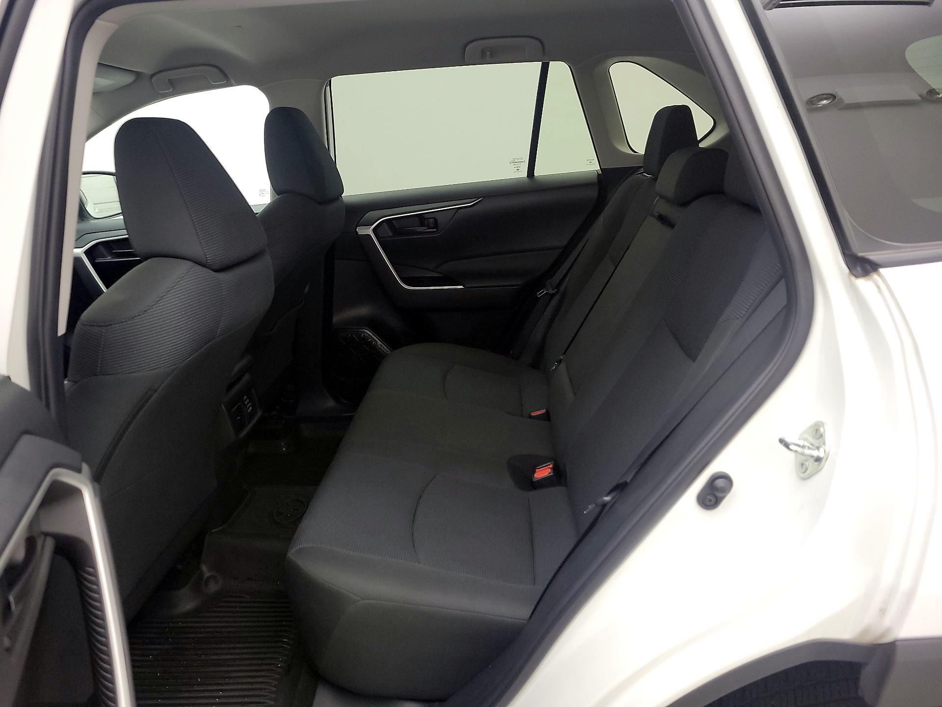 Thumbnail: 2022 Toyota RAV4 - 19