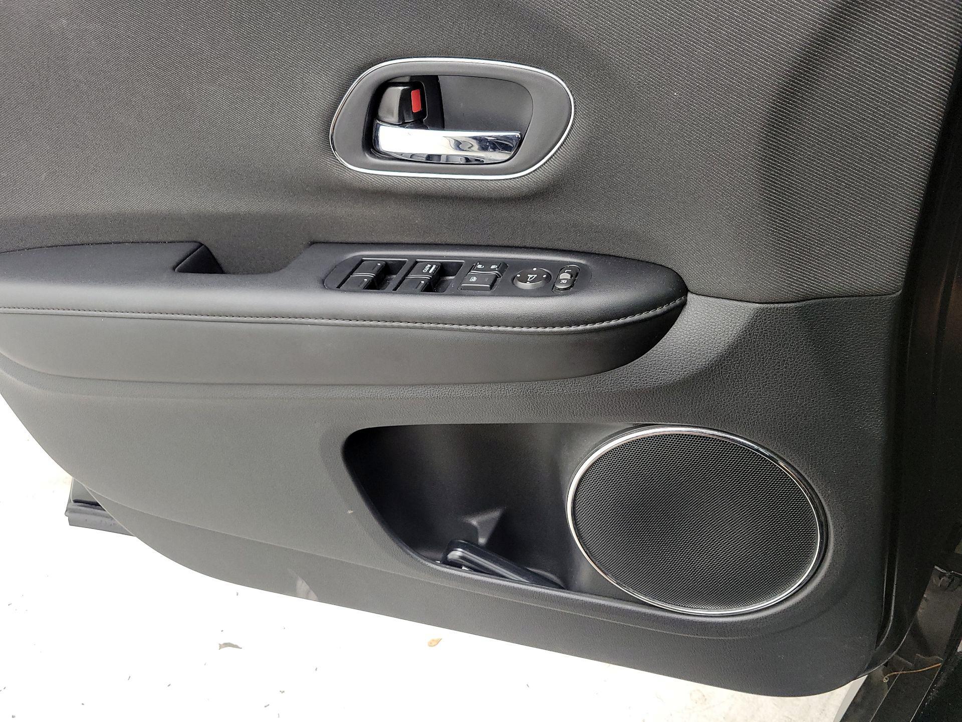 Thumbnail: 2020 Honda HR-V - 12