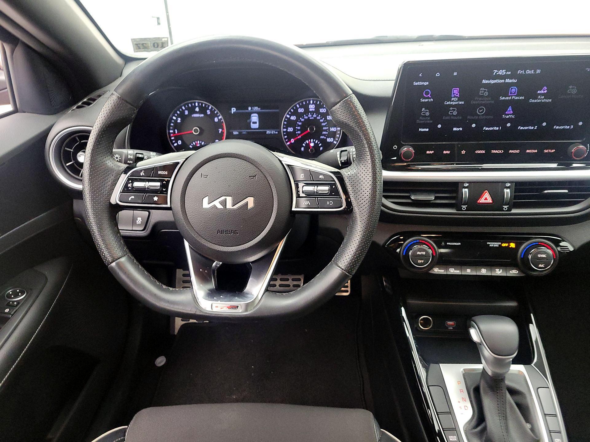 Thumbnail: 2023 Kia Forte - 10