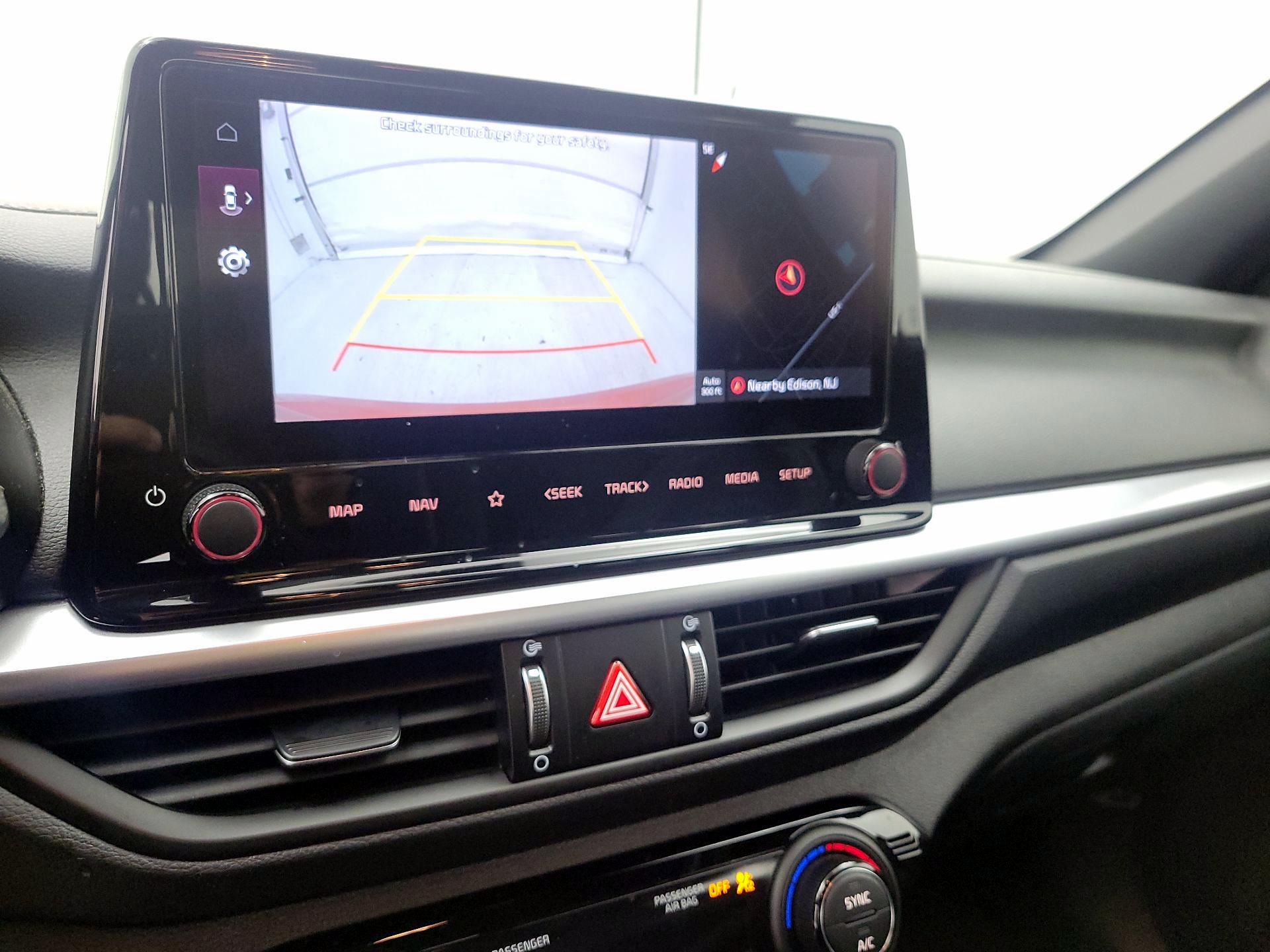 Thumbnail: 2023 Kia Forte - 15