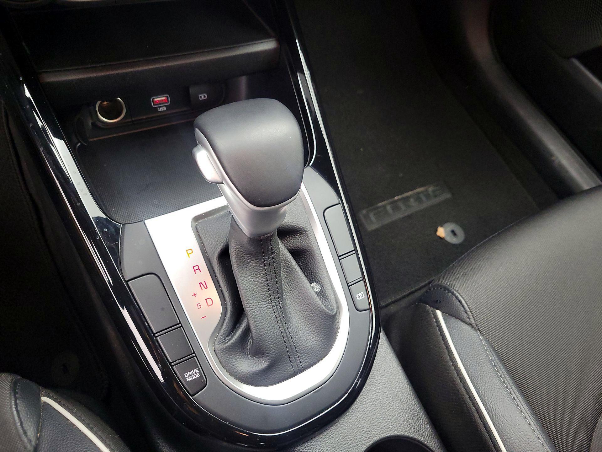 Thumbnail: 2023 Kia Forte - 18