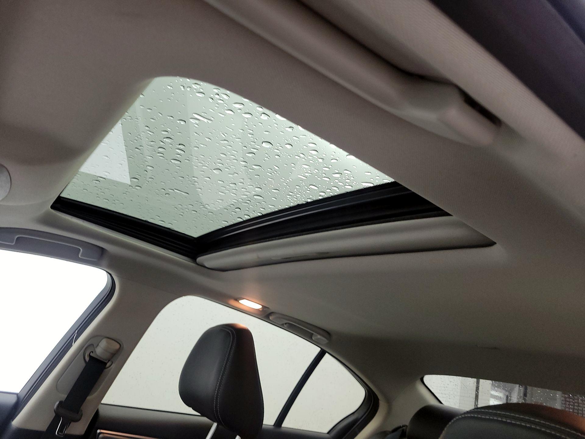 Thumbnail: 2019 INFINITI Q50 - 18