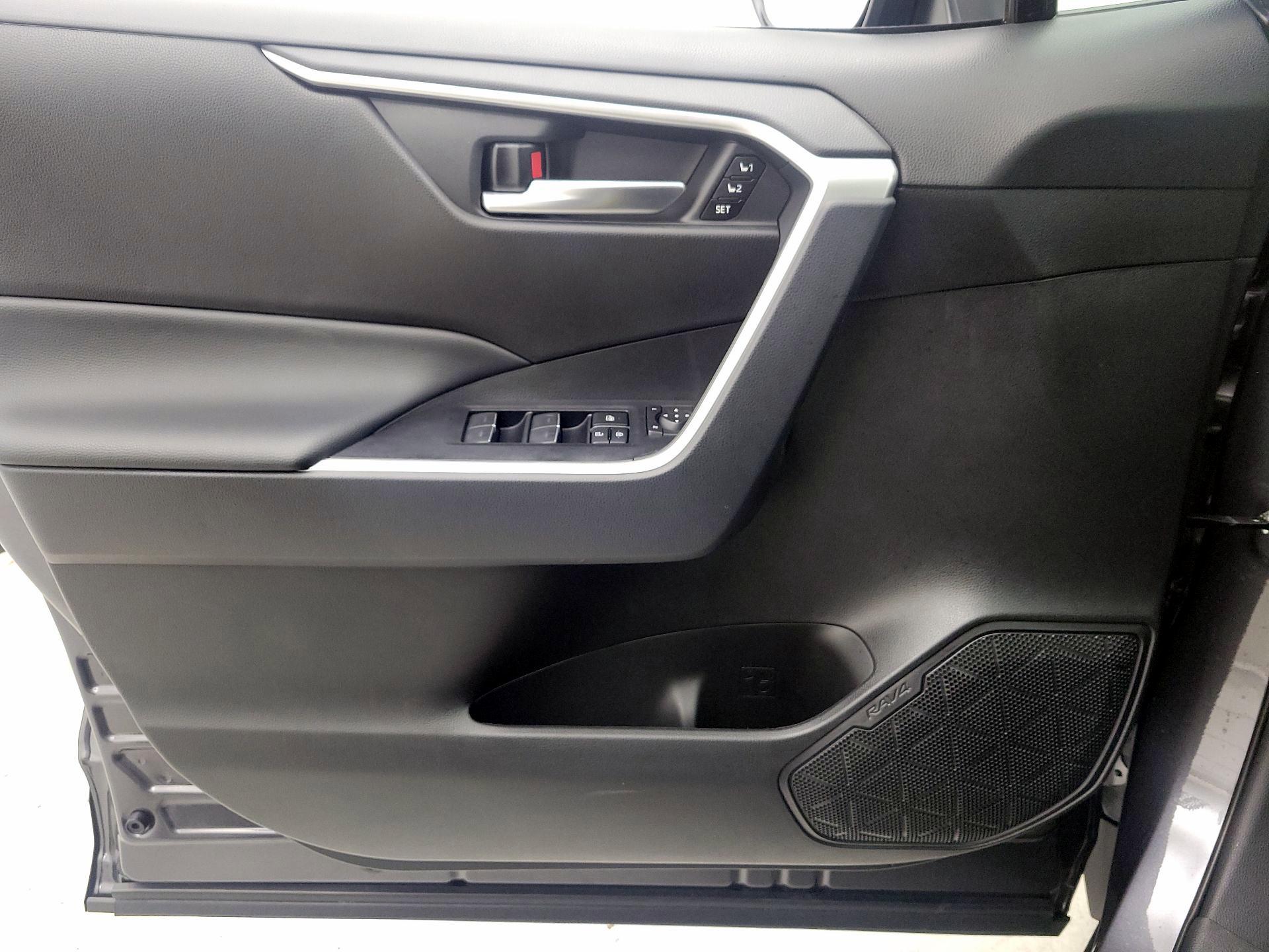 Thumbnail: 2024 Toyota RAV4 - 12