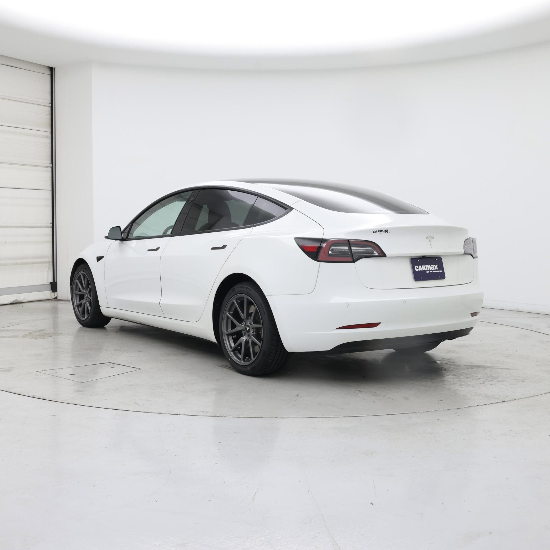 Thumbnail: 2022 Tesla Model 3 - 2