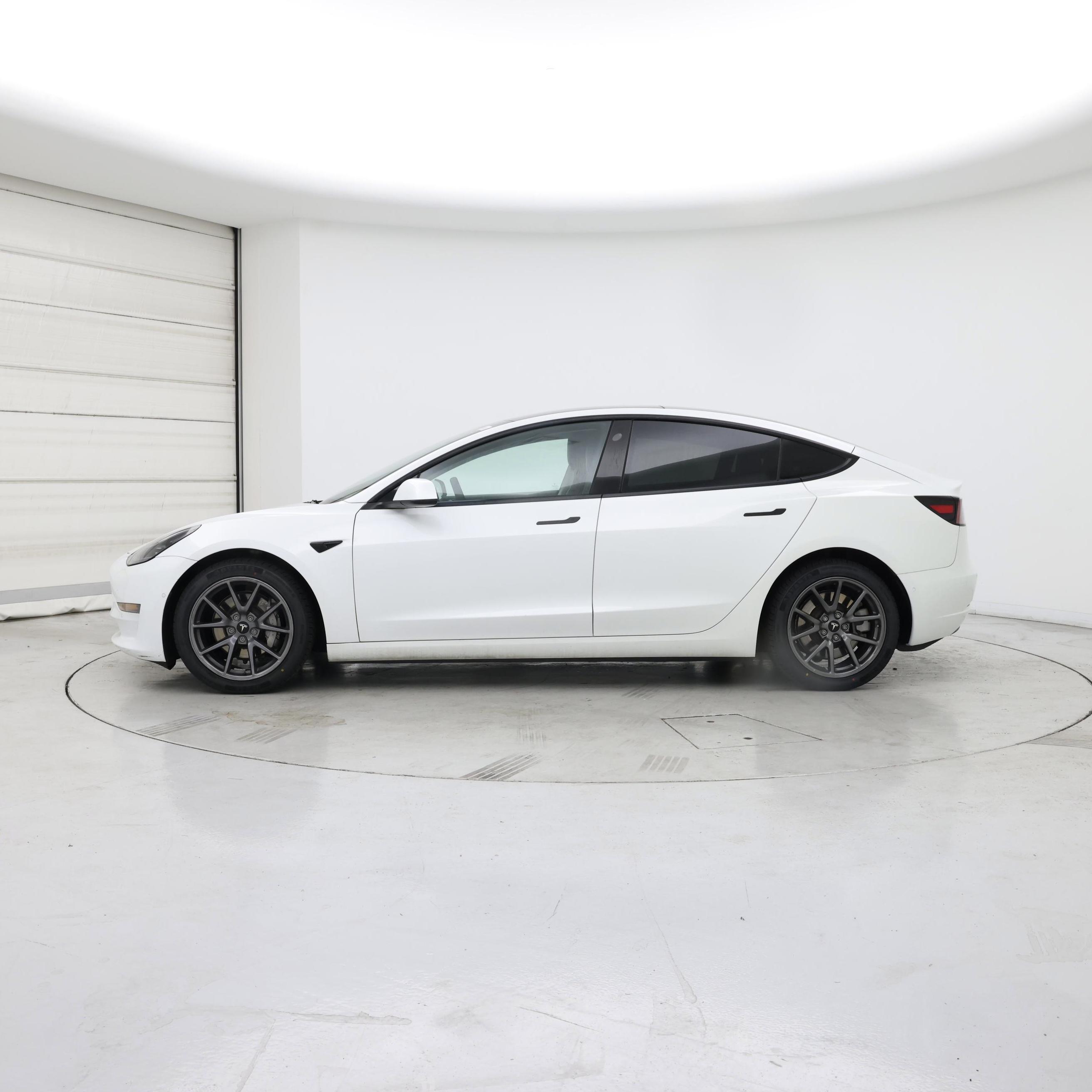 Thumbnail: 2022 Tesla Model 3 - 3