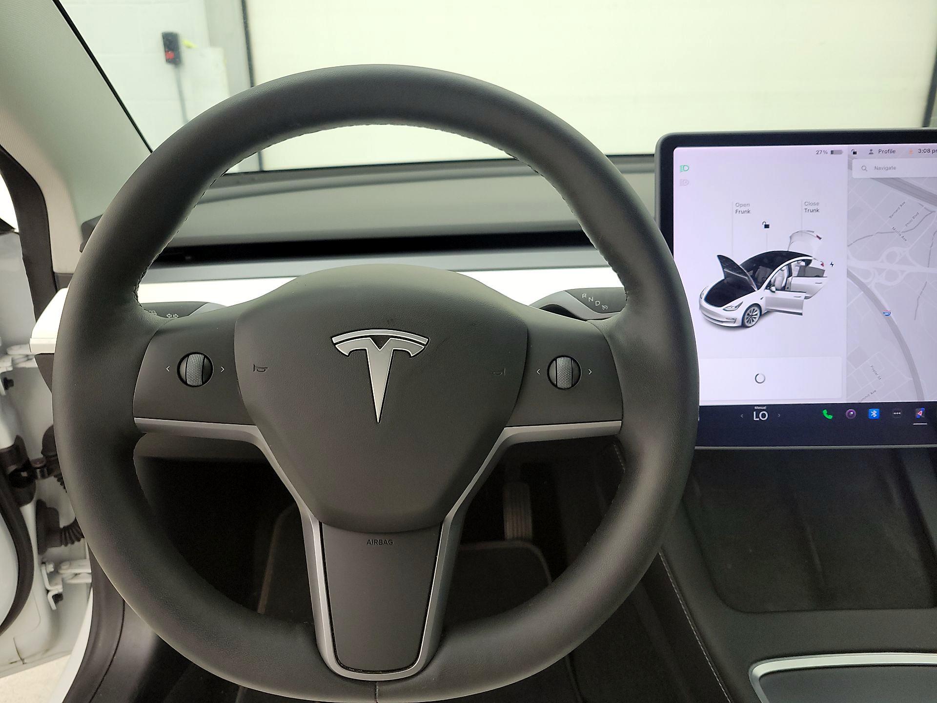 Thumbnail: 2022 Tesla Model 3 - 10