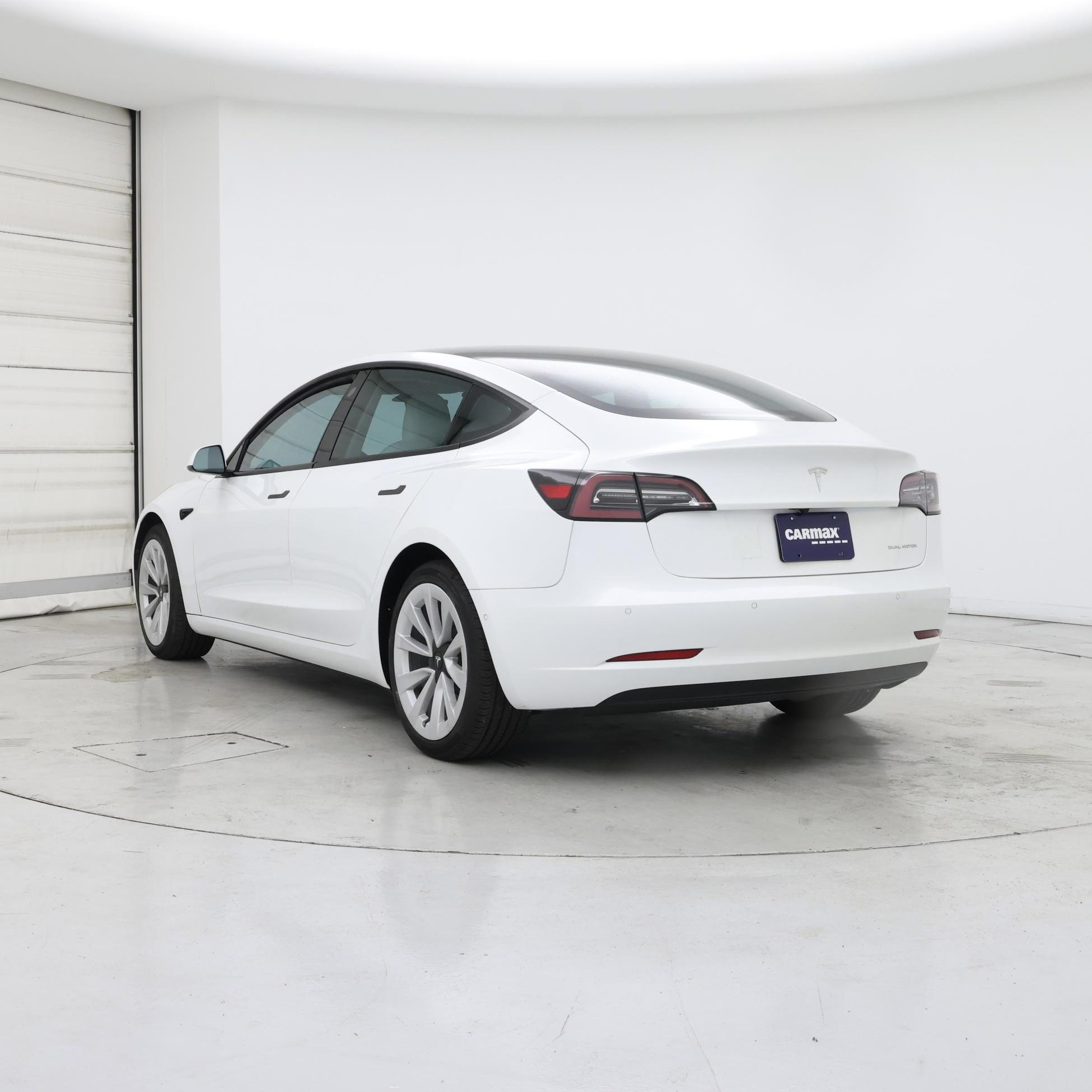 Thumbnail: 2022 Tesla Model 3 - 2