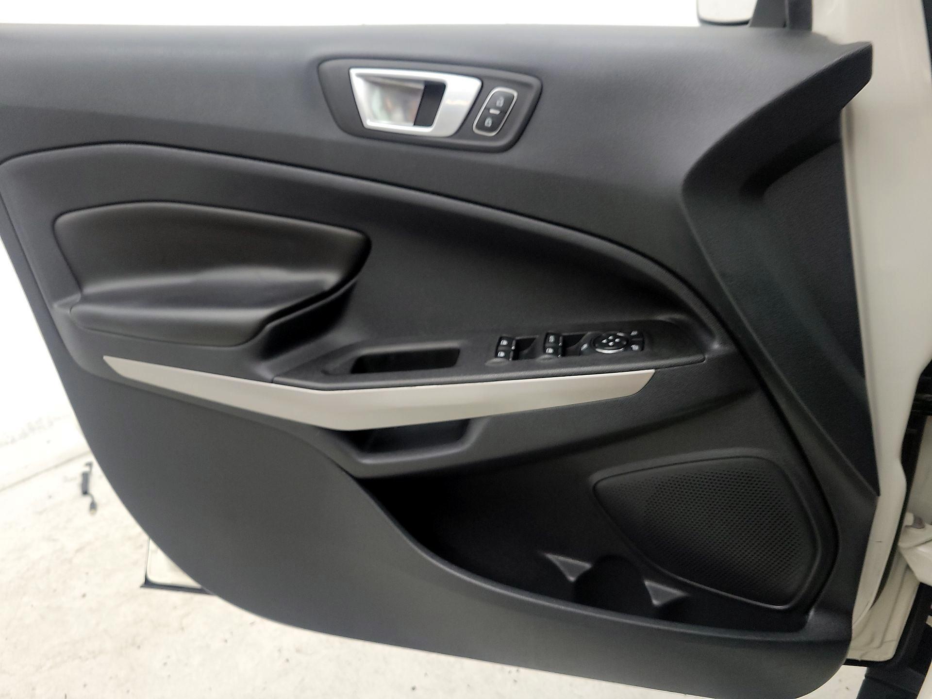 Thumbnail: 2018 Ford EcoSport - 12