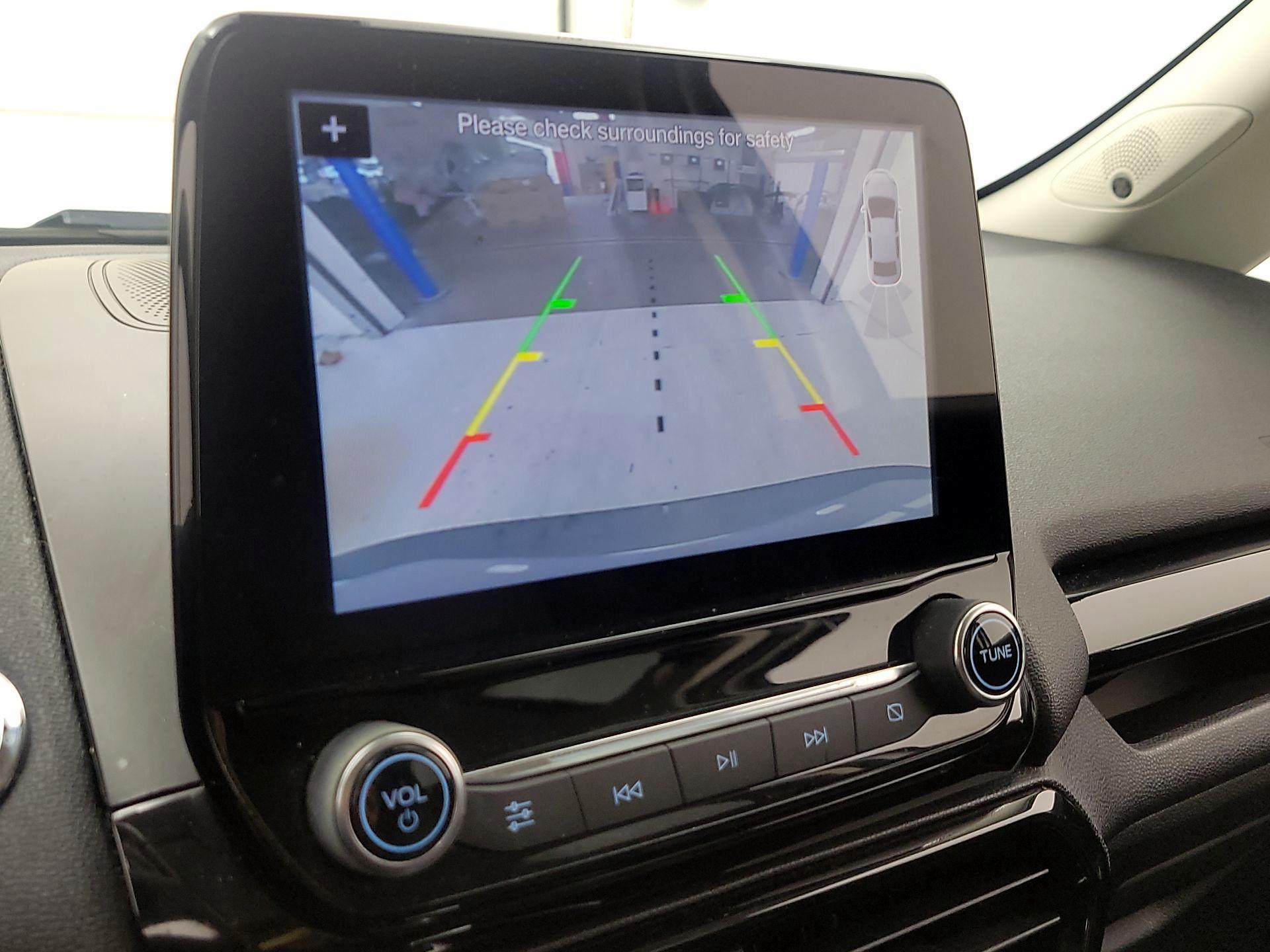 Thumbnail: 2018 Ford EcoSport - 15