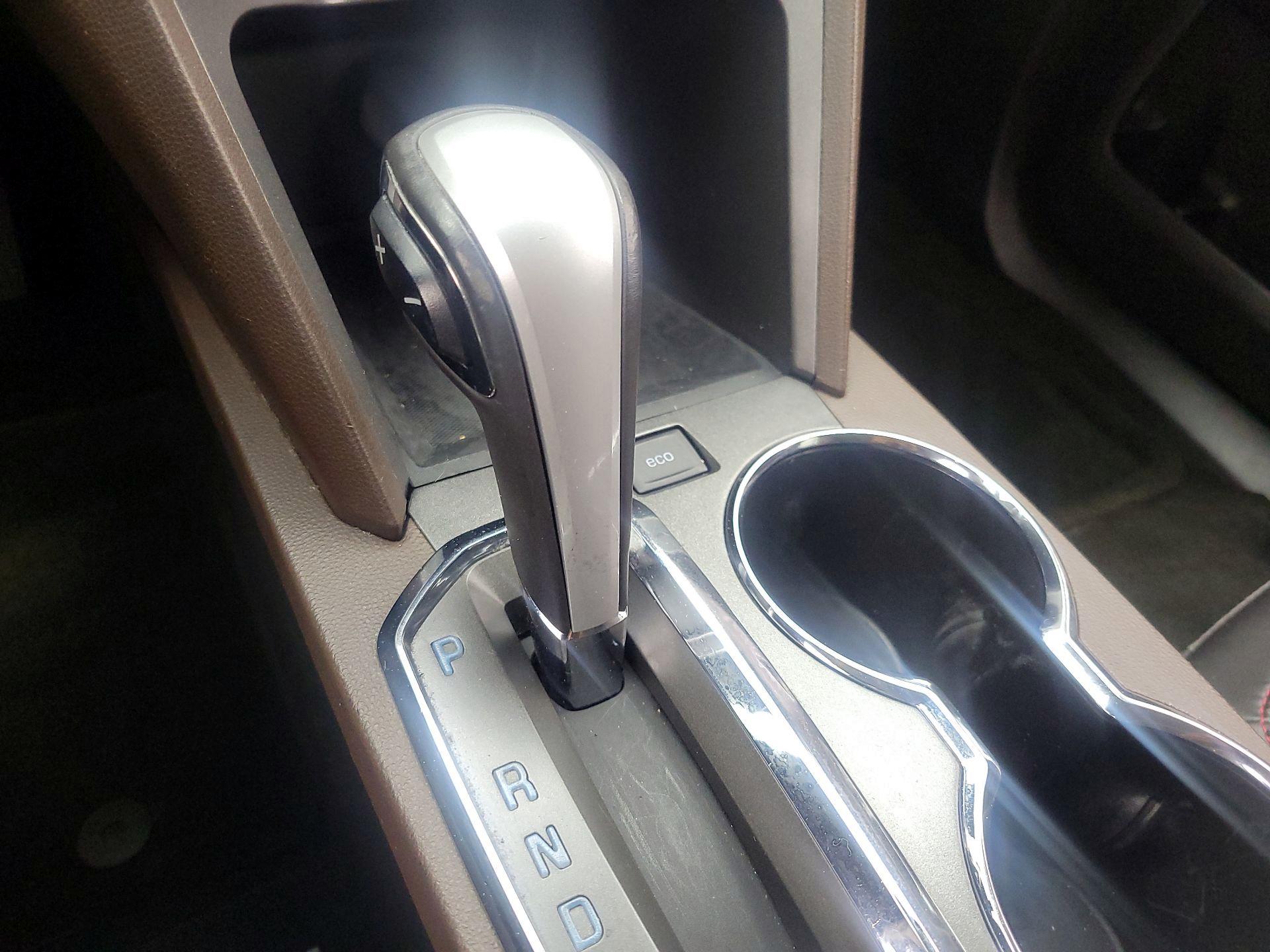 Thumbnail: 2014 Chevrolet Equinox - 16