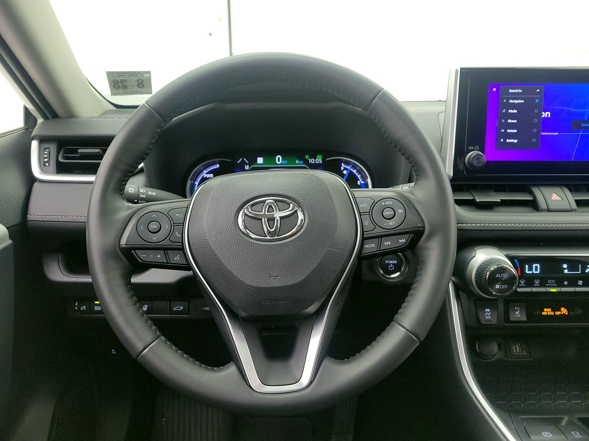 Thumbnail: 2023 Toyota RAV4 - 10