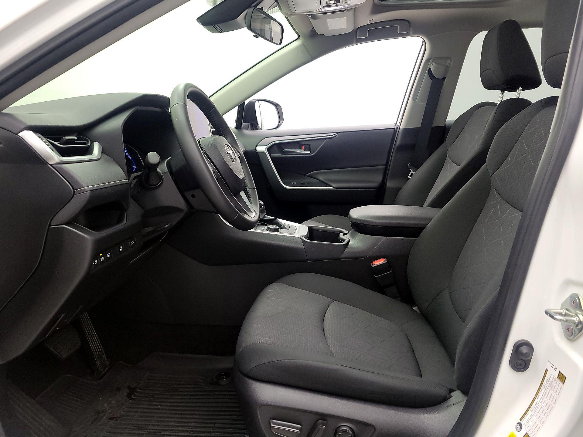 Thumbnail: 2023 Toyota RAV4 - 11