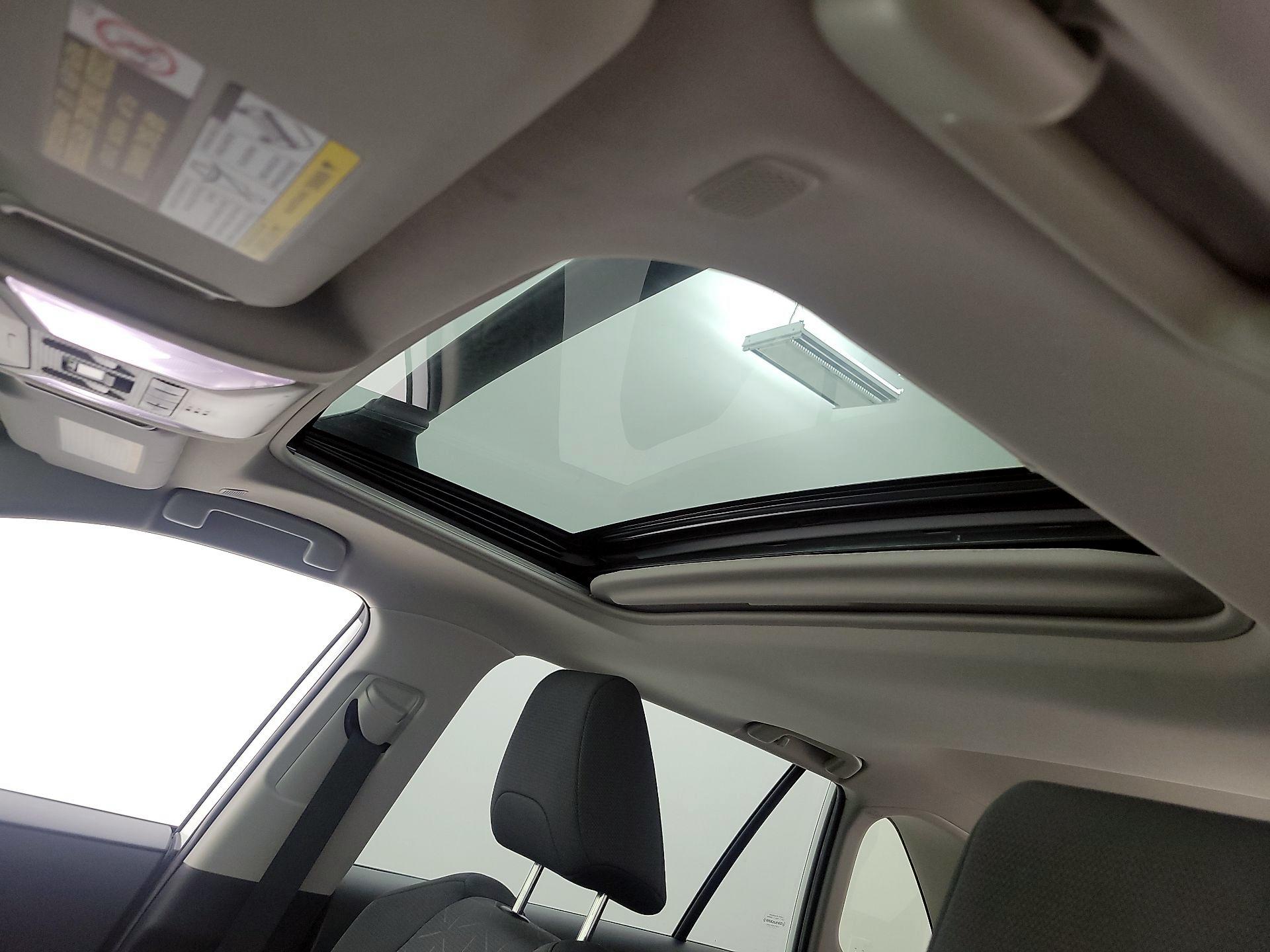 Thumbnail: 2023 Toyota RAV4 - 18