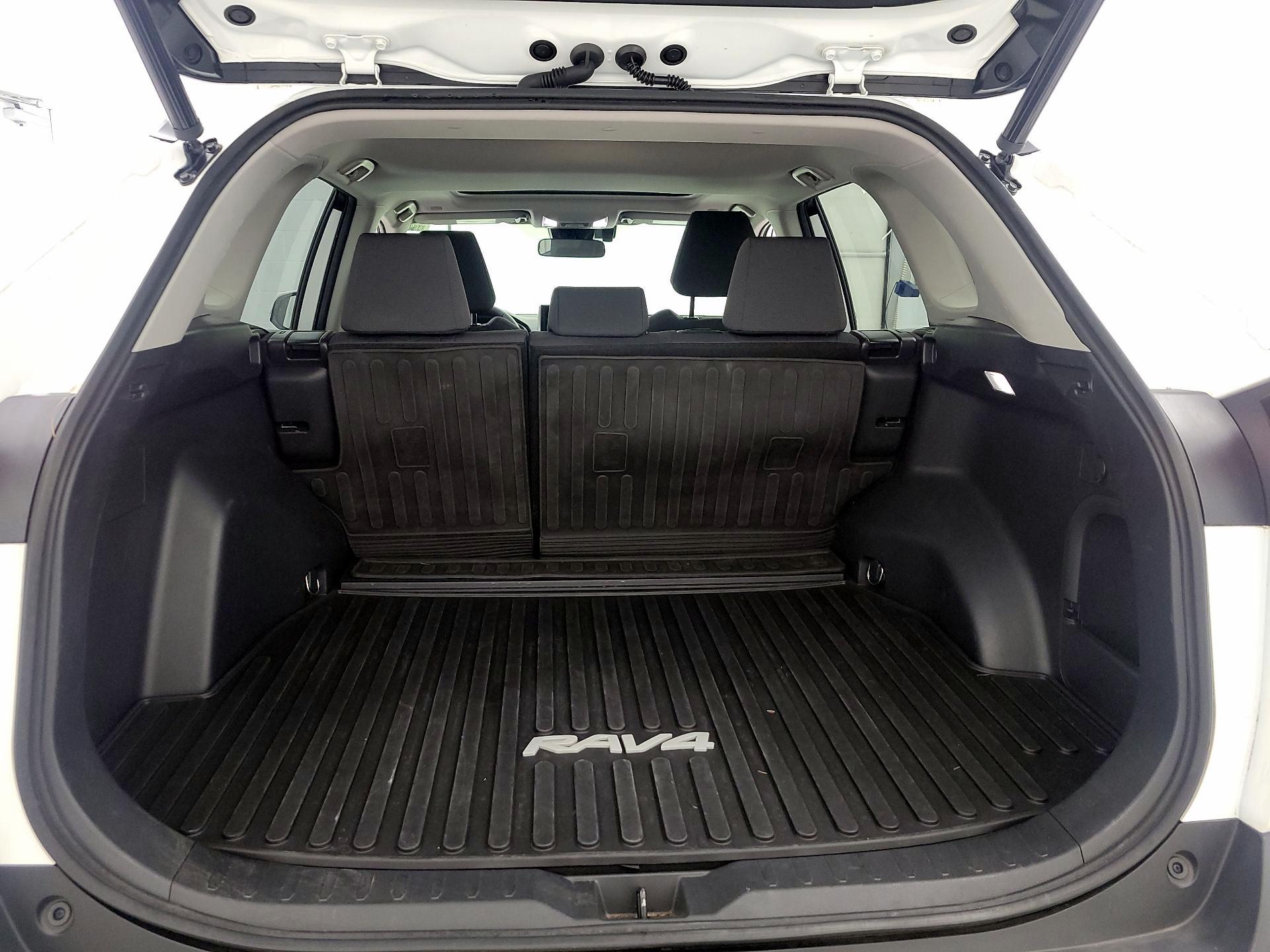 Thumbnail: 2023 Toyota RAV4 - 20