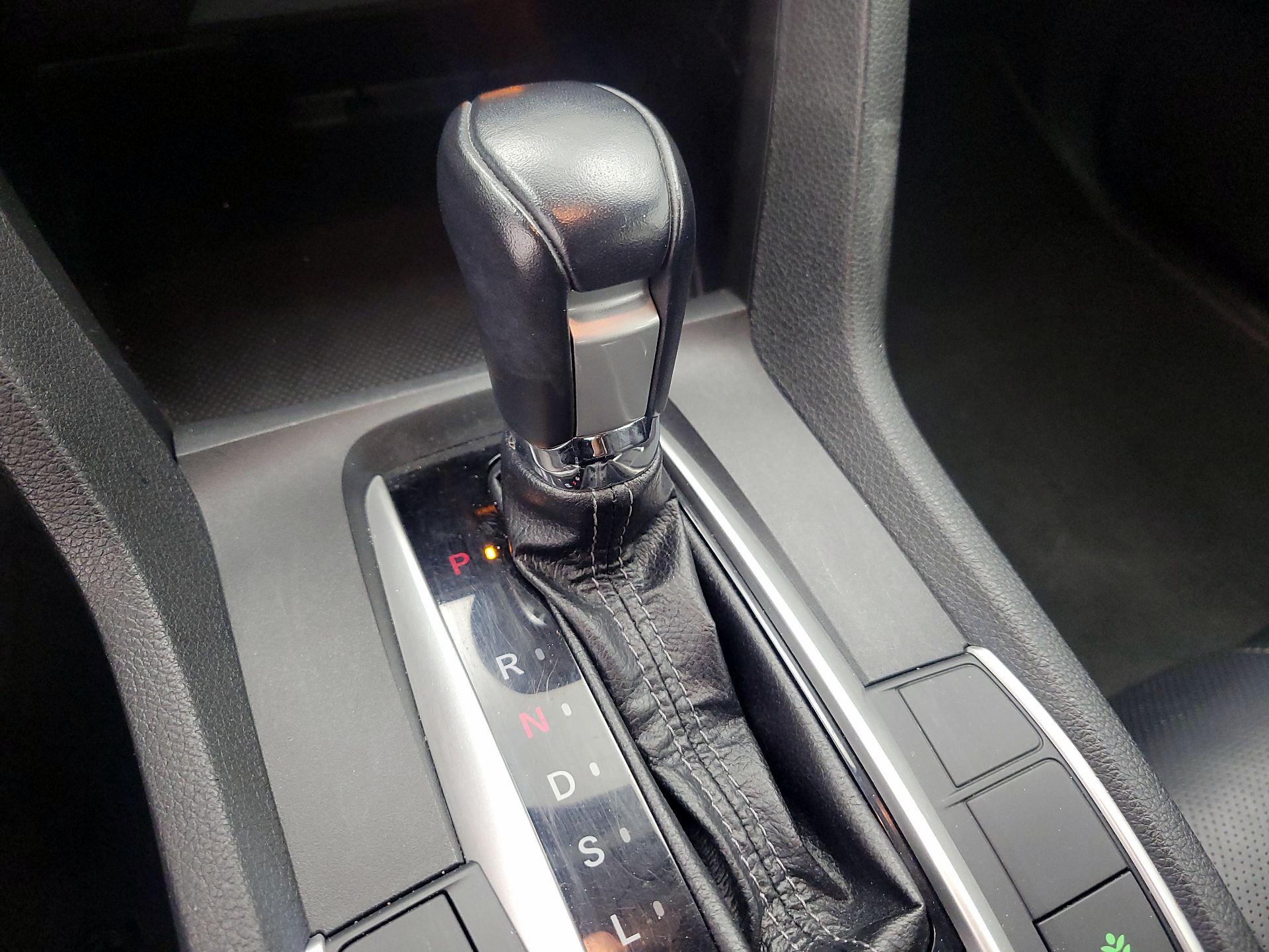 Thumbnail: 2018 Honda Civic - 17