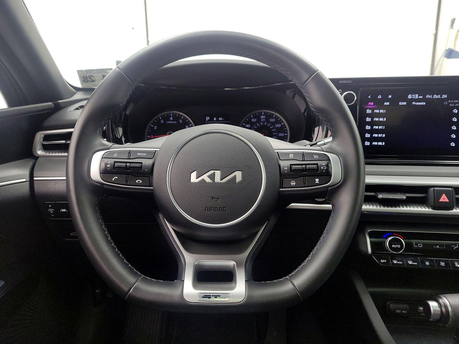 Thumbnail: 2023 Kia K5 - 10