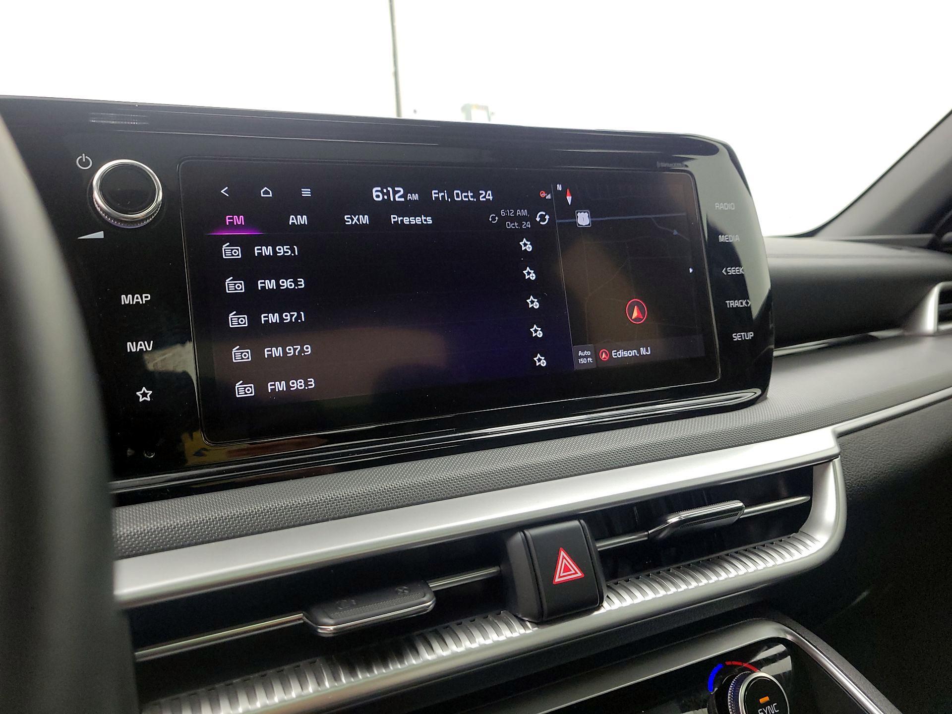 Thumbnail: 2023 Kia K5 - 17