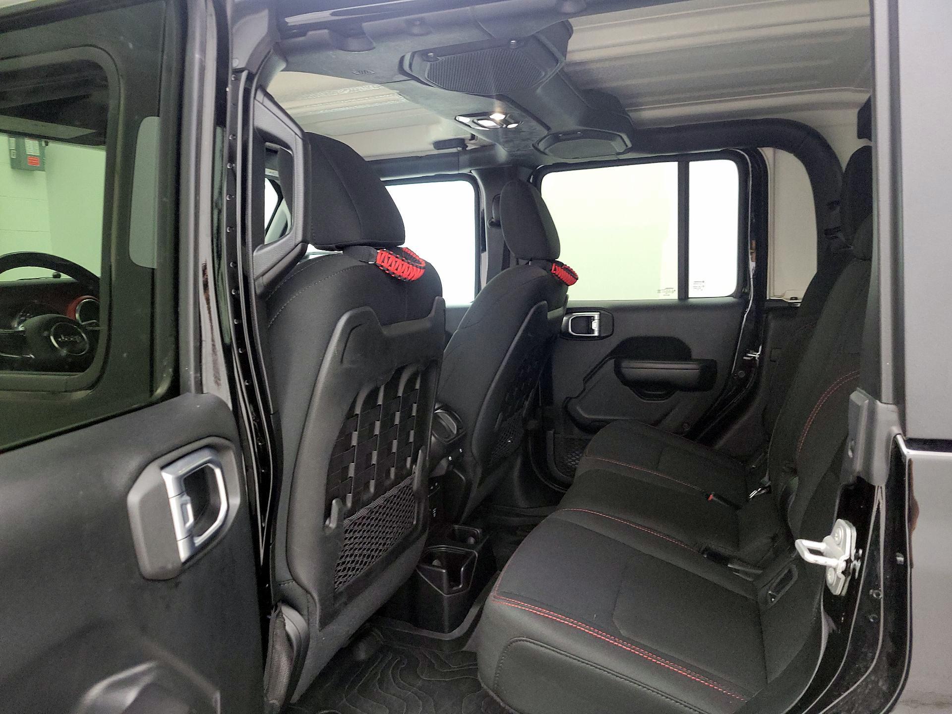 Thumbnail: 2020 Jeep Gladiator - 18