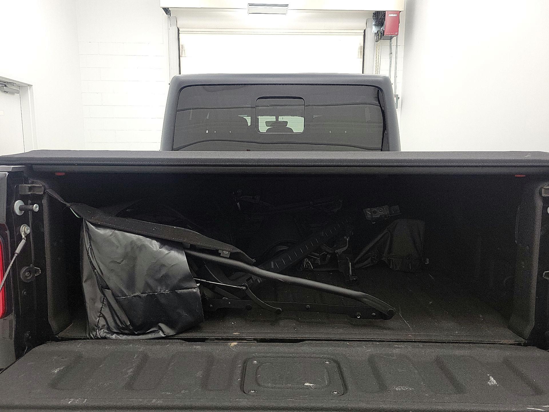 Thumbnail: 2020 Jeep Gladiator - 19