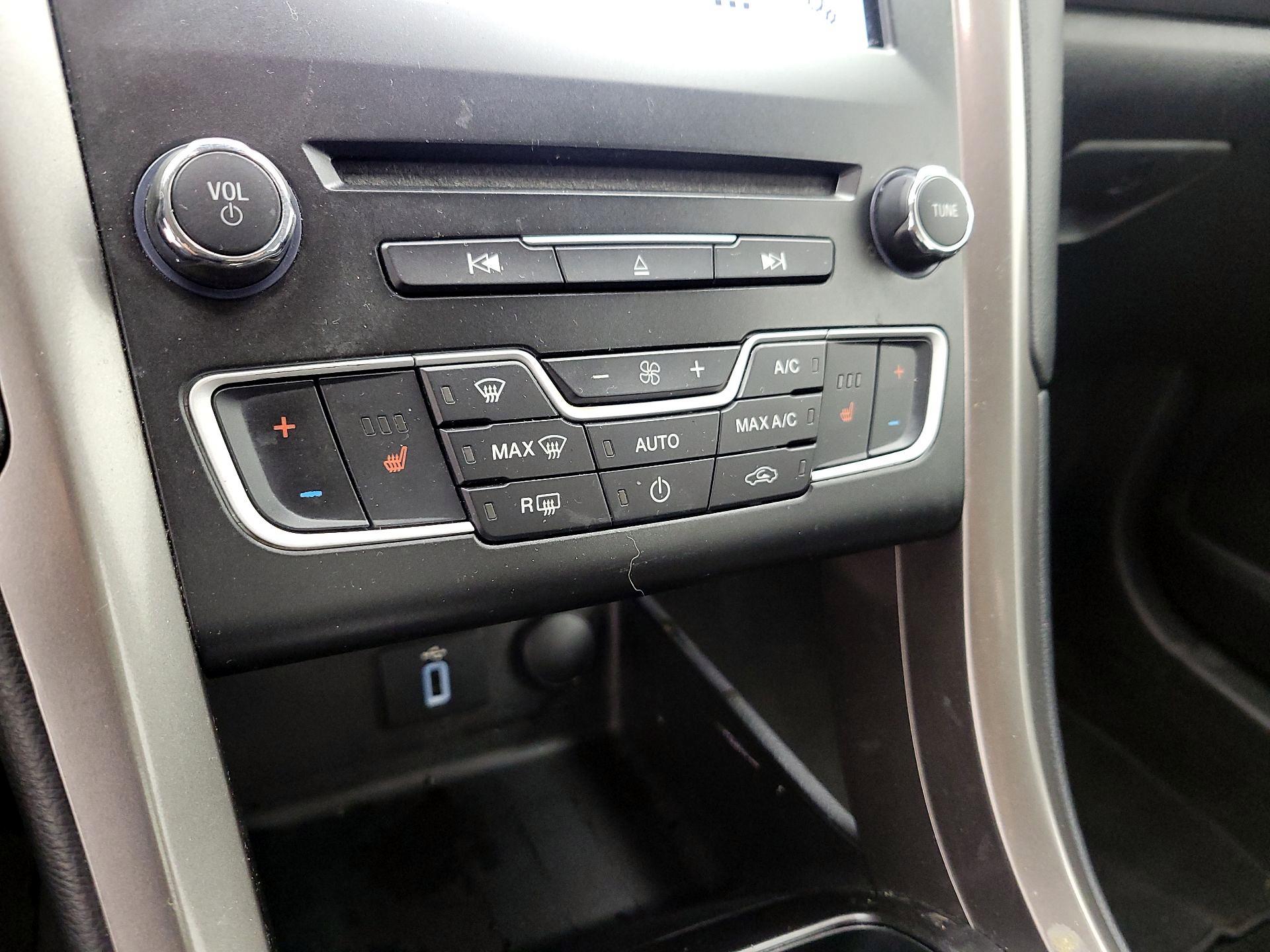 Thumbnail: 2018 Ford Fusion - 17