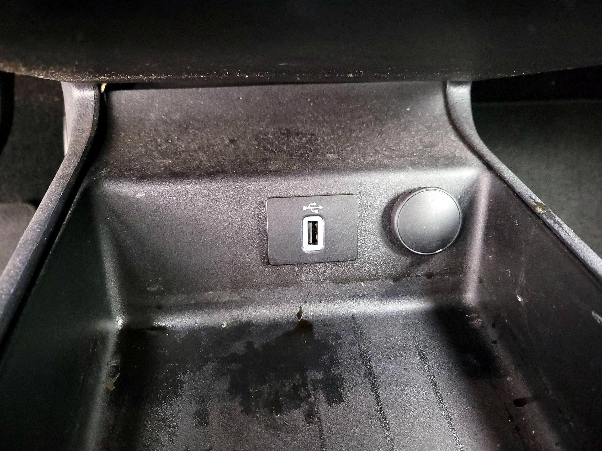 Thumbnail: 2018 Ford Fusion - 19